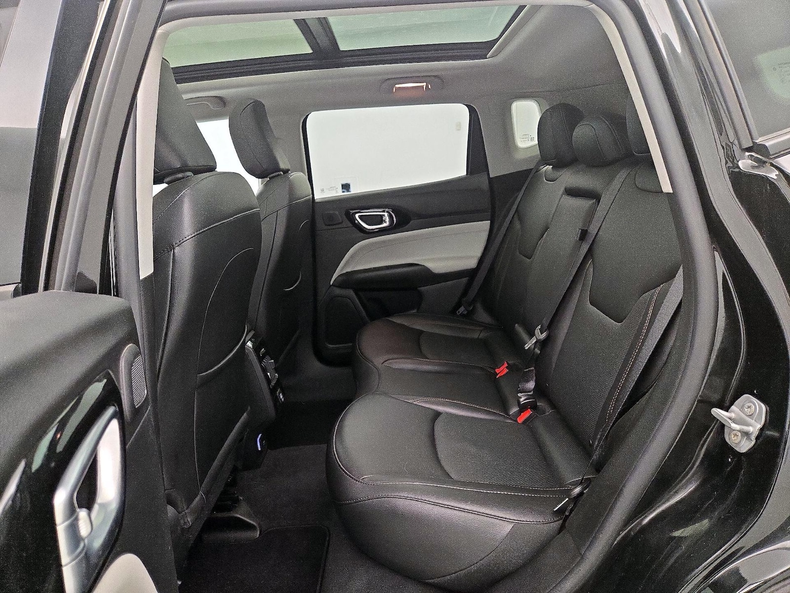2022 Jeep Compass Limited - Photo 21