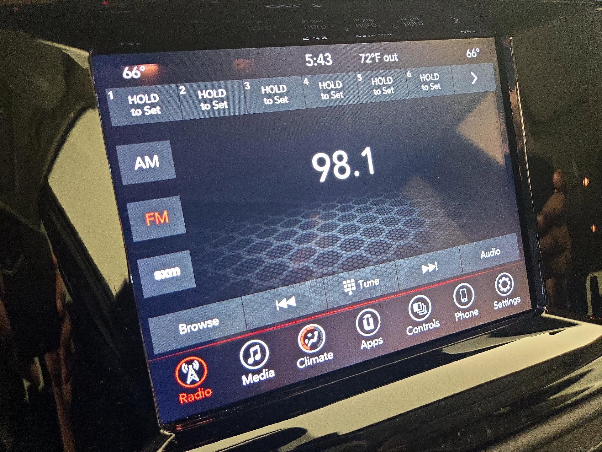 Thumbnail: 2022 Dodge Durango - 15