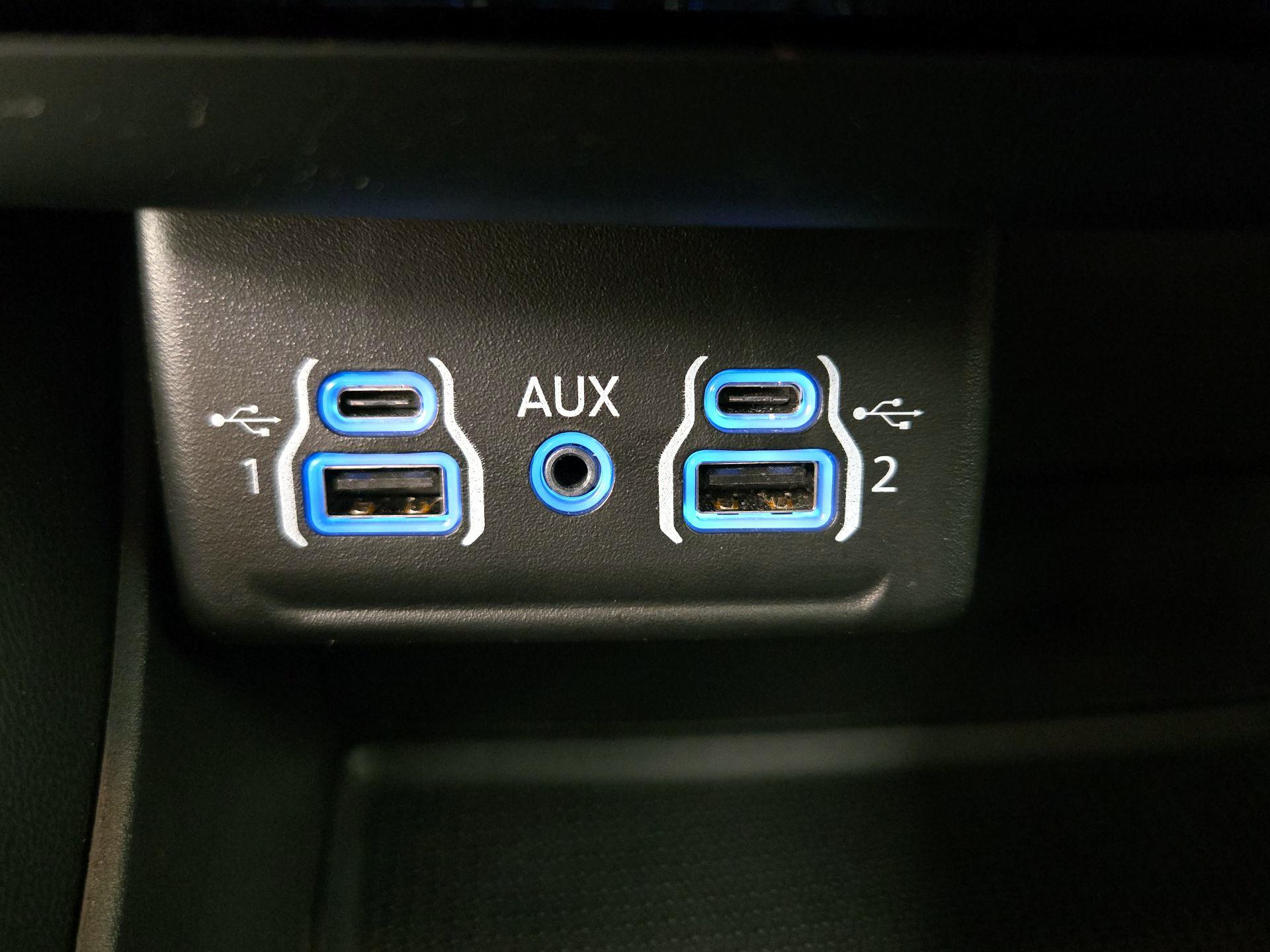 Thumbnail: 2022 Dodge Durango - 18