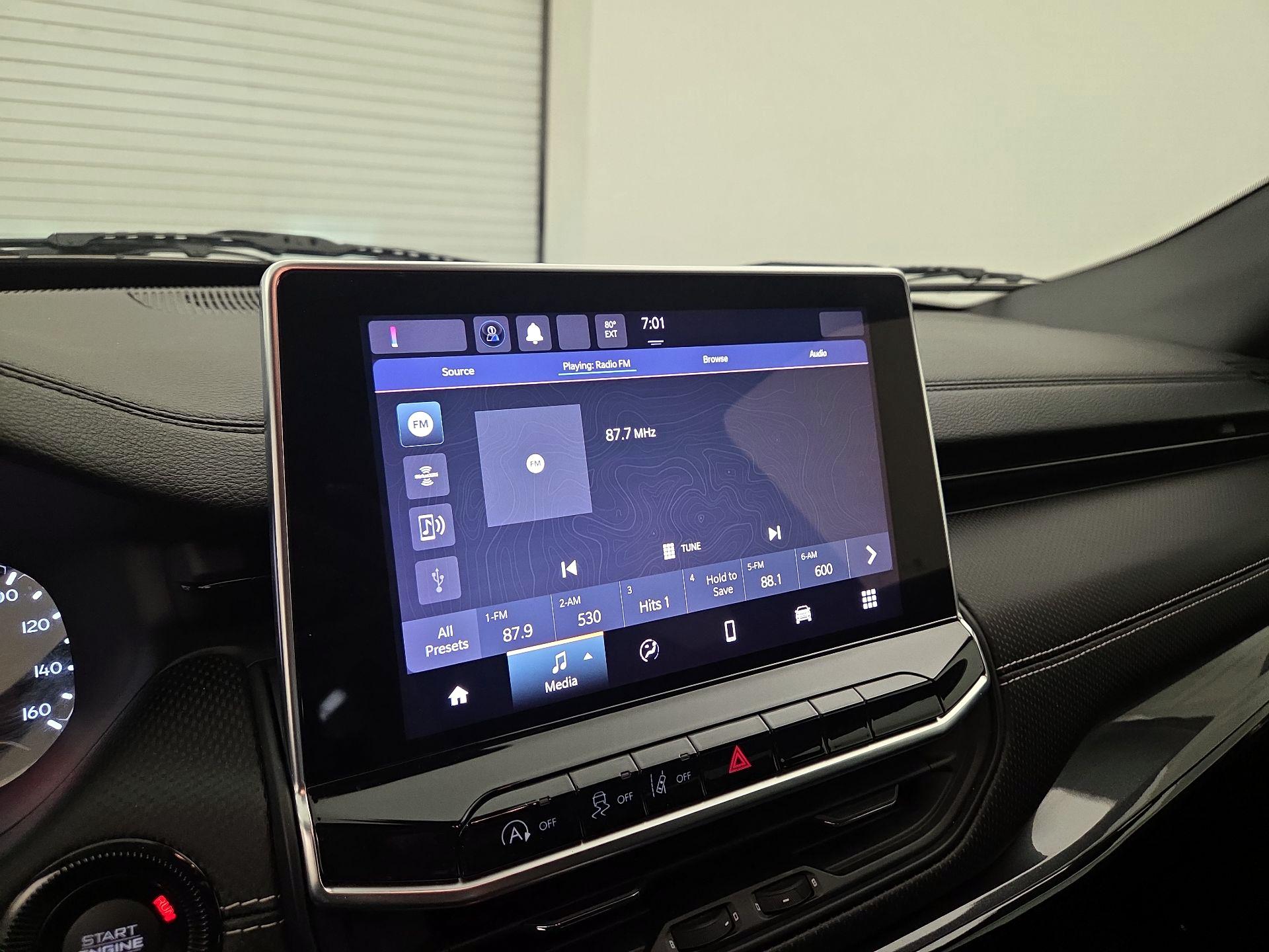 Thumbnail: 2022 Jeep Compass - 15