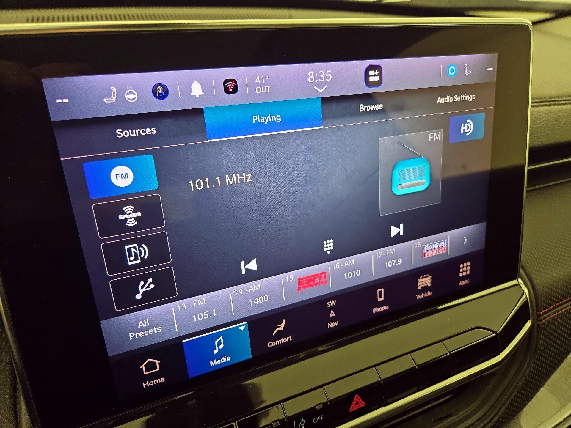 Thumbnail: 2022 Jeep Compass - 16