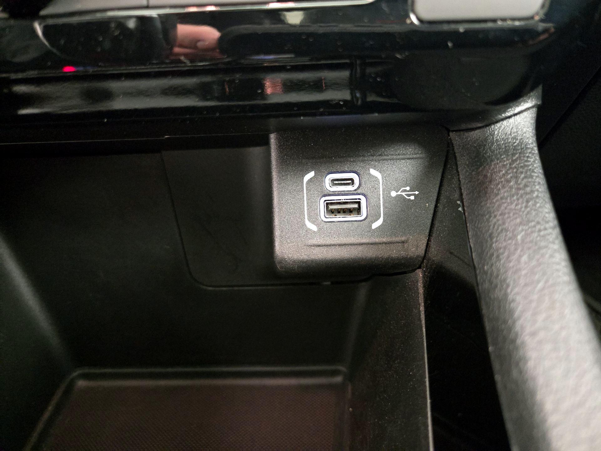 Thumbnail: 2022 Jeep Compass - 19