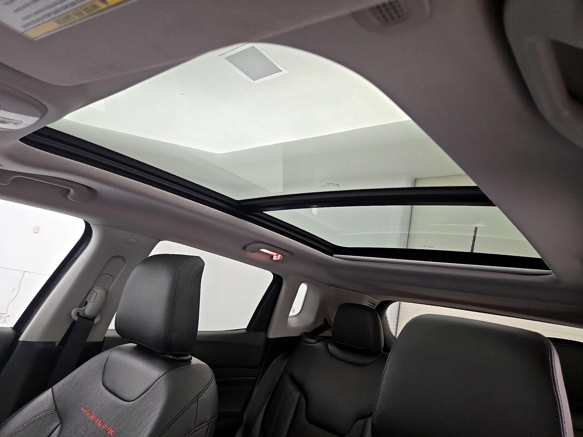 Thumbnail: 2022 Jeep Compass - 20