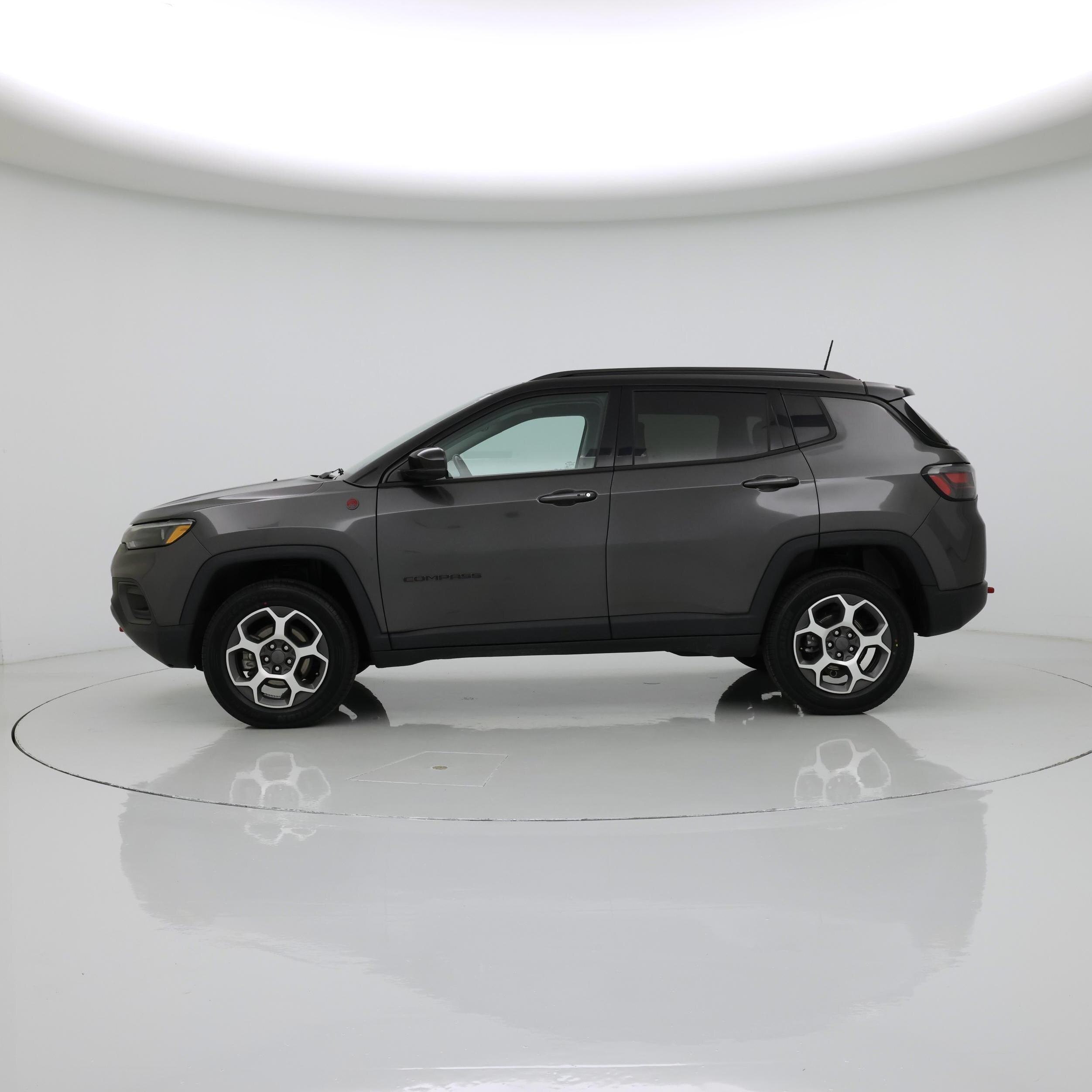 Thumbnail: 2022 Jeep Compass - 3