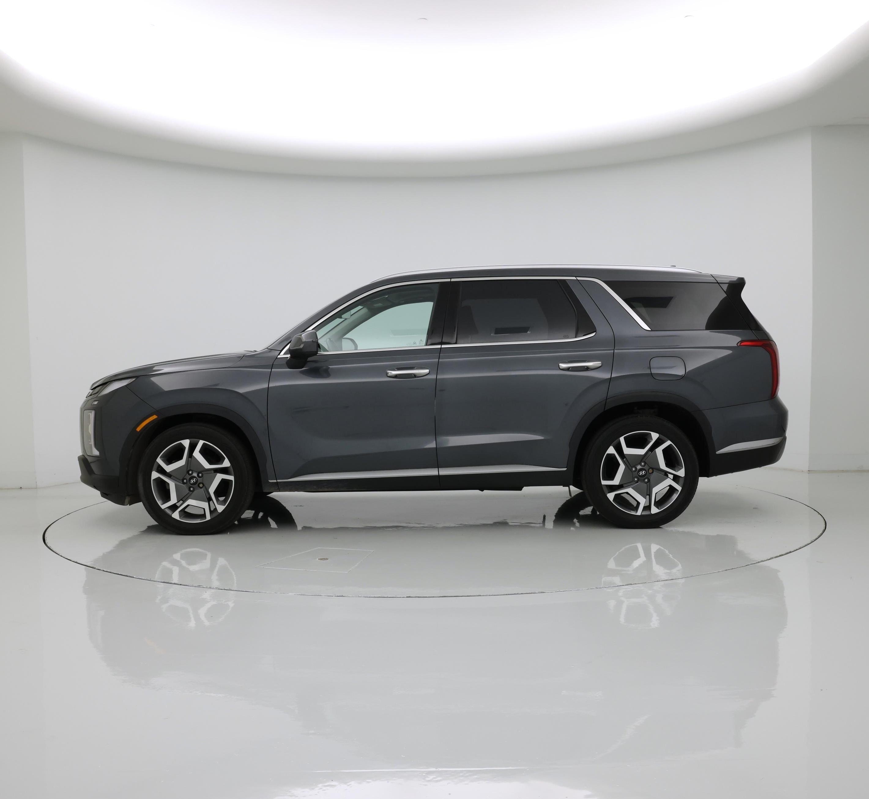 Thumbnail: 2023 Hyundai Palisade - 3