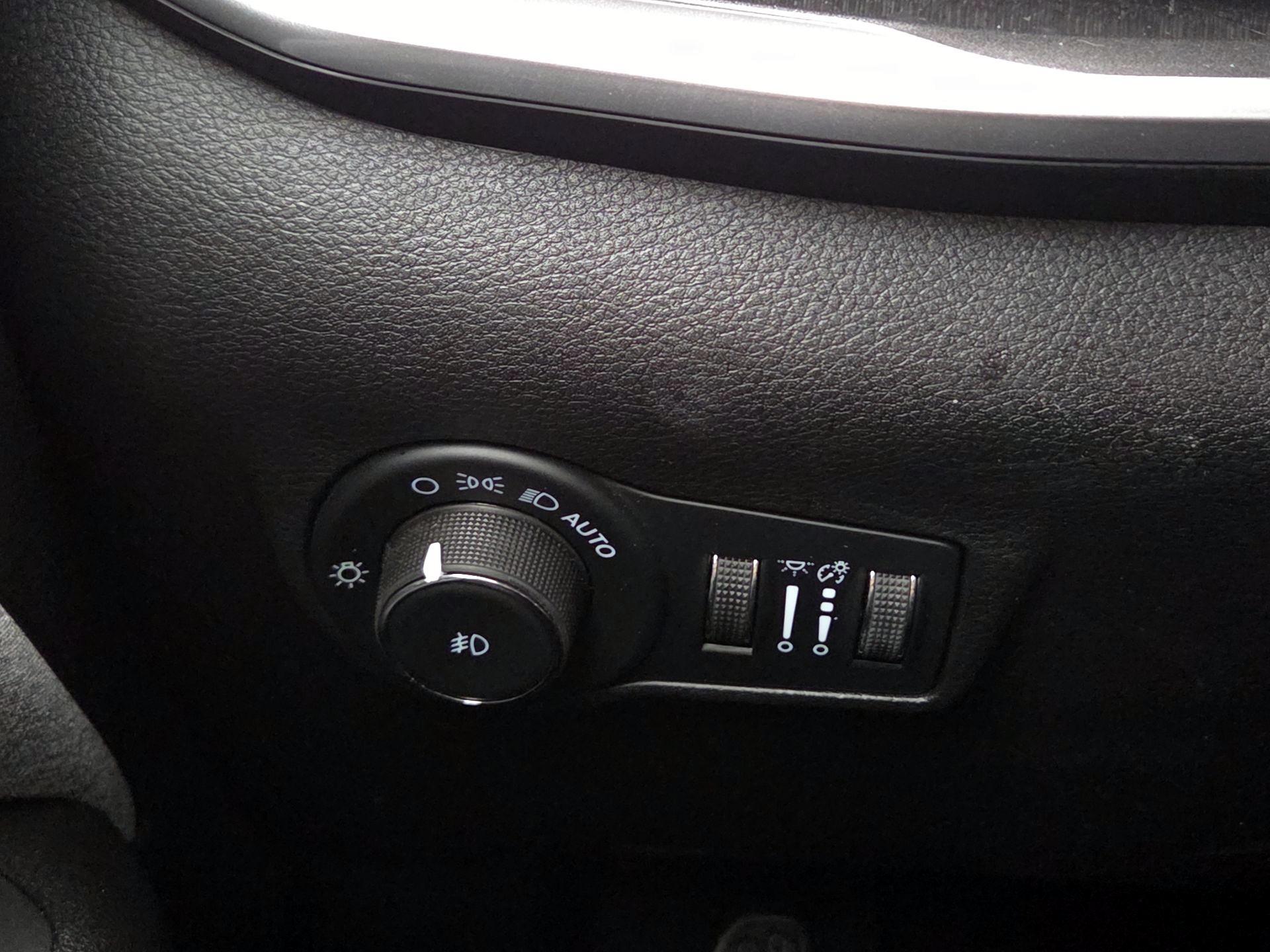 Thumbnail: 2022 Jeep Compass - 13