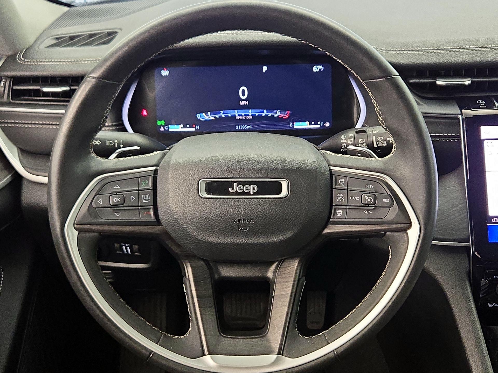 Thumbnail: 2023 Jeep Grand Cherokee - 10