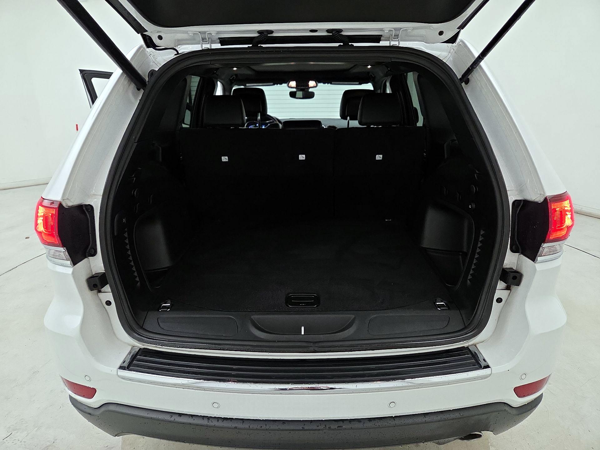 Thumbnail: 2022 Jeep Grand Cherokee - 19