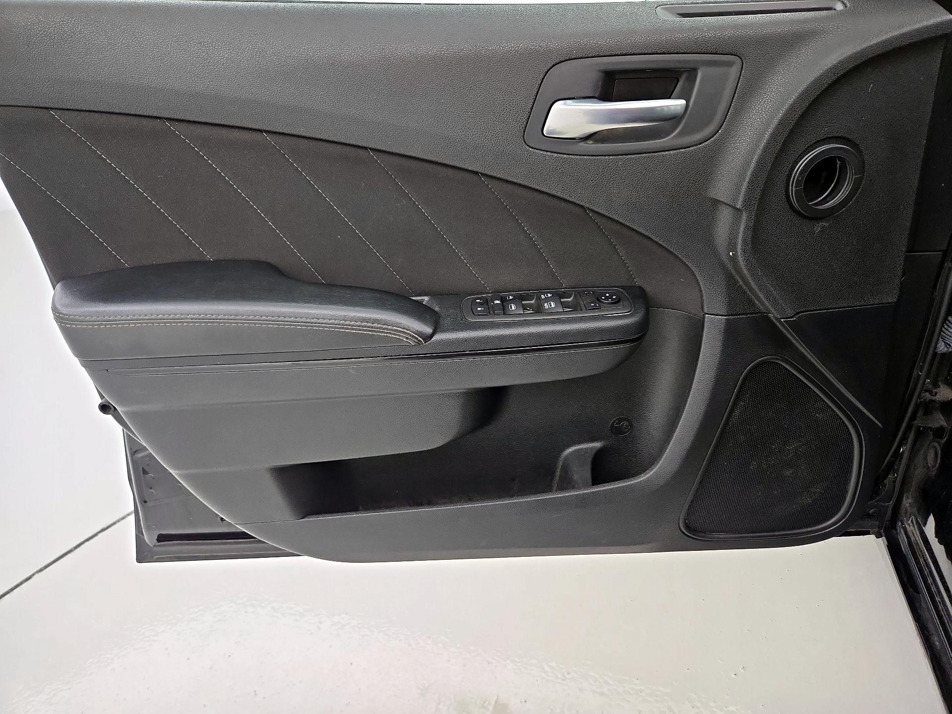 Thumbnail: 2021 Dodge Charger - 12