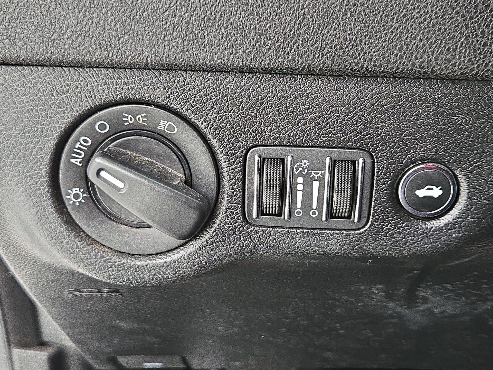 Thumbnail: 2021 Dodge Charger - 13