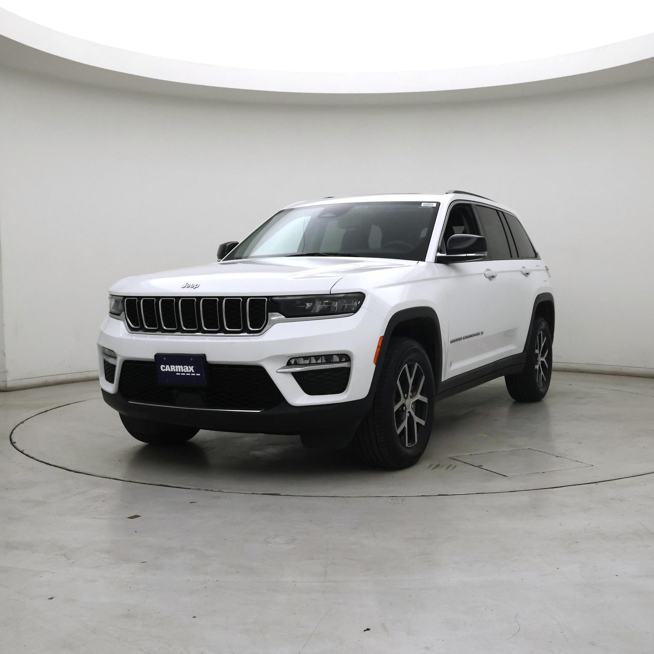 Thumbnail: 2023 Jeep Grand Cherokee - 4