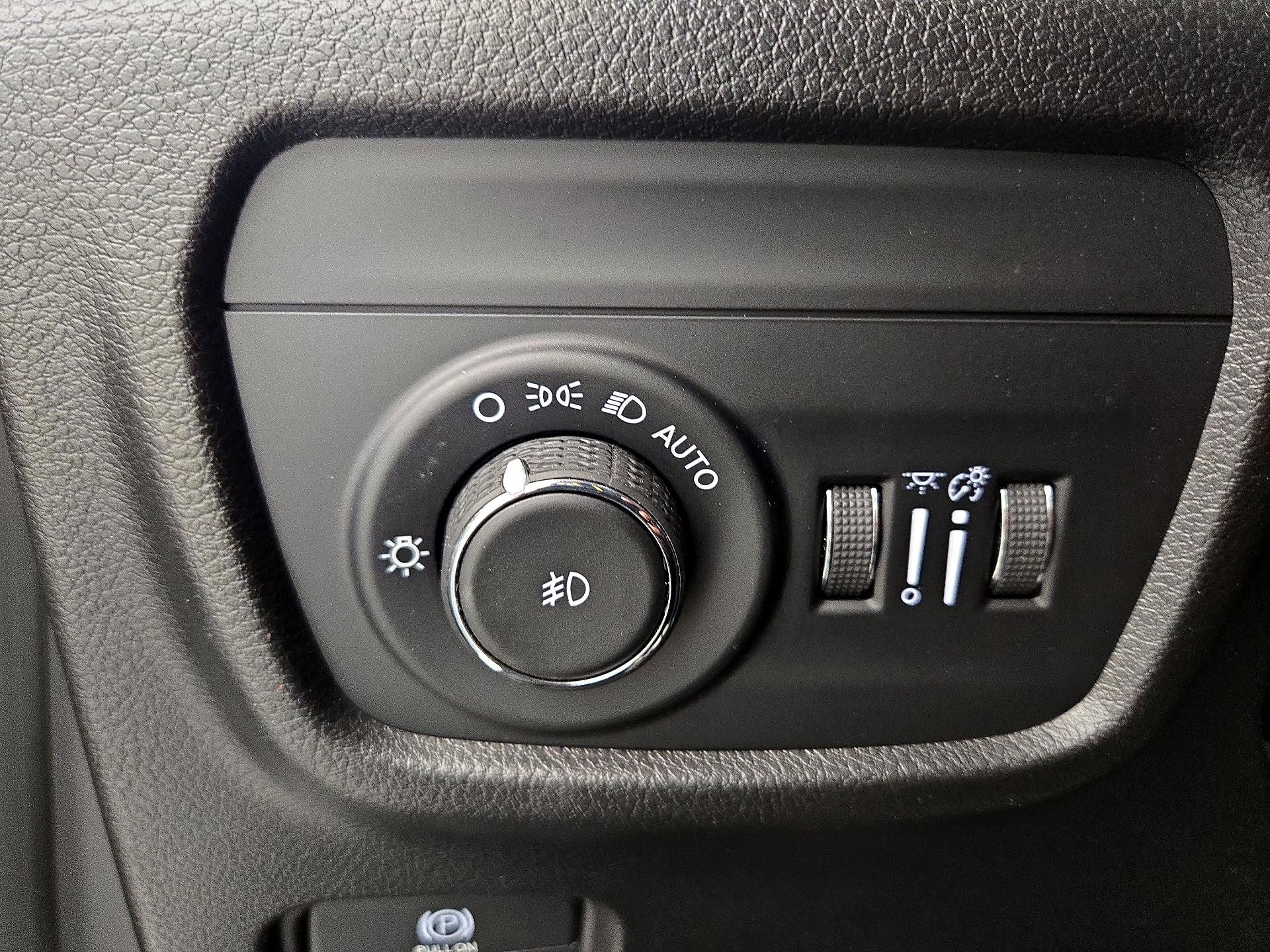 Thumbnail: 2023 Jeep Grand Cherokee - 13