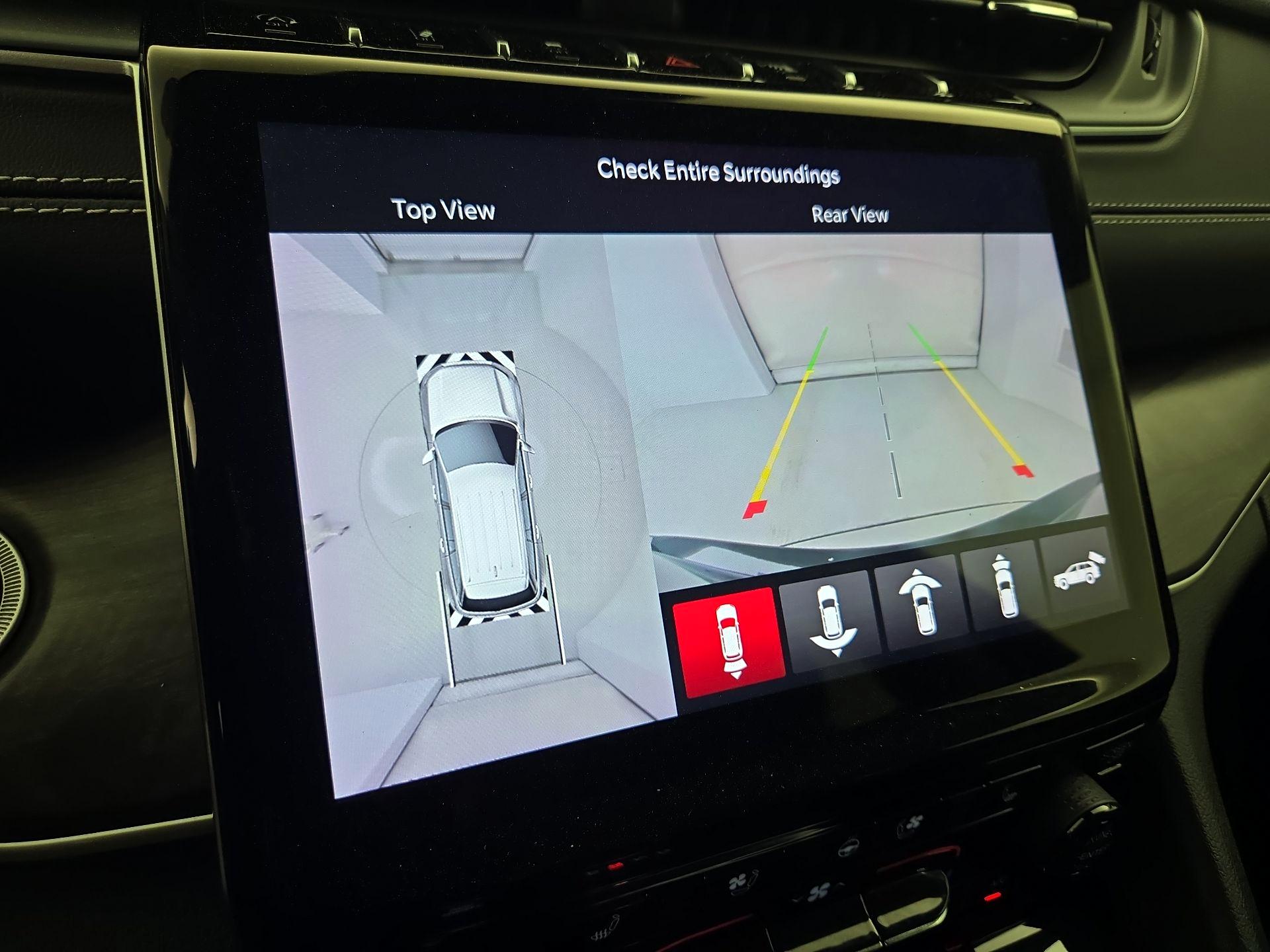 Thumbnail: 2023 Jeep Grand Cherokee - 15