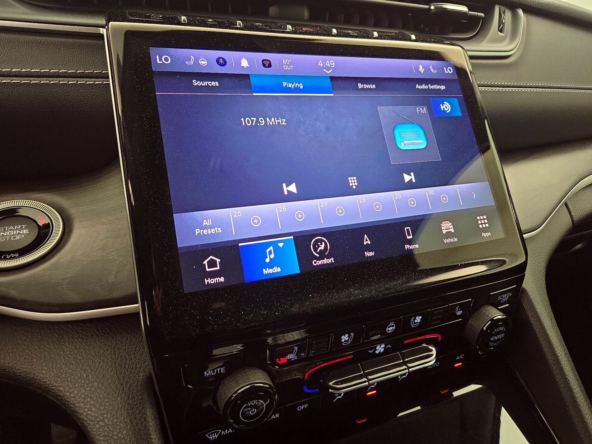 Thumbnail: 2023 Jeep Grand Cherokee - 16