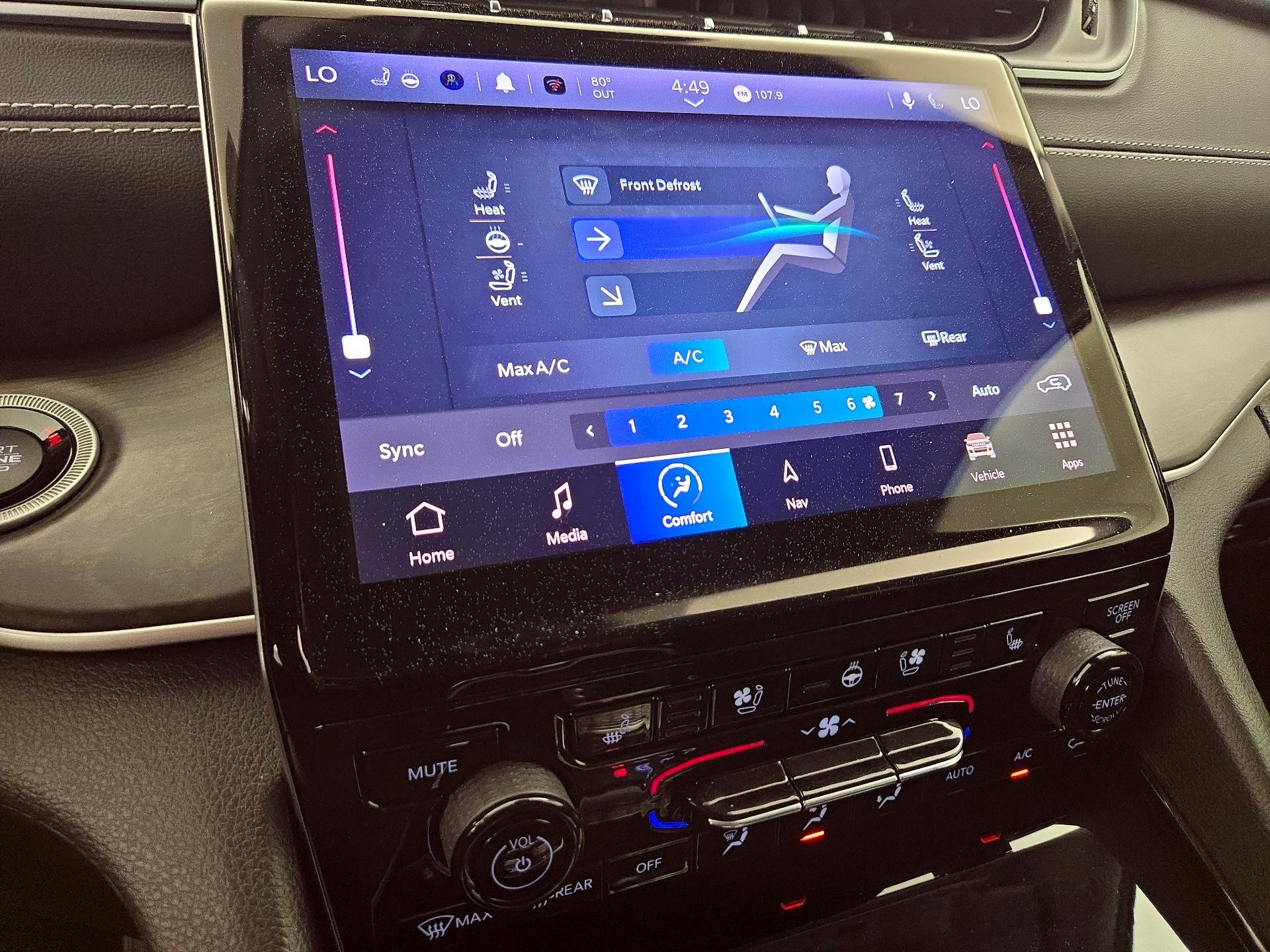 Thumbnail: 2023 Jeep Grand Cherokee - 17