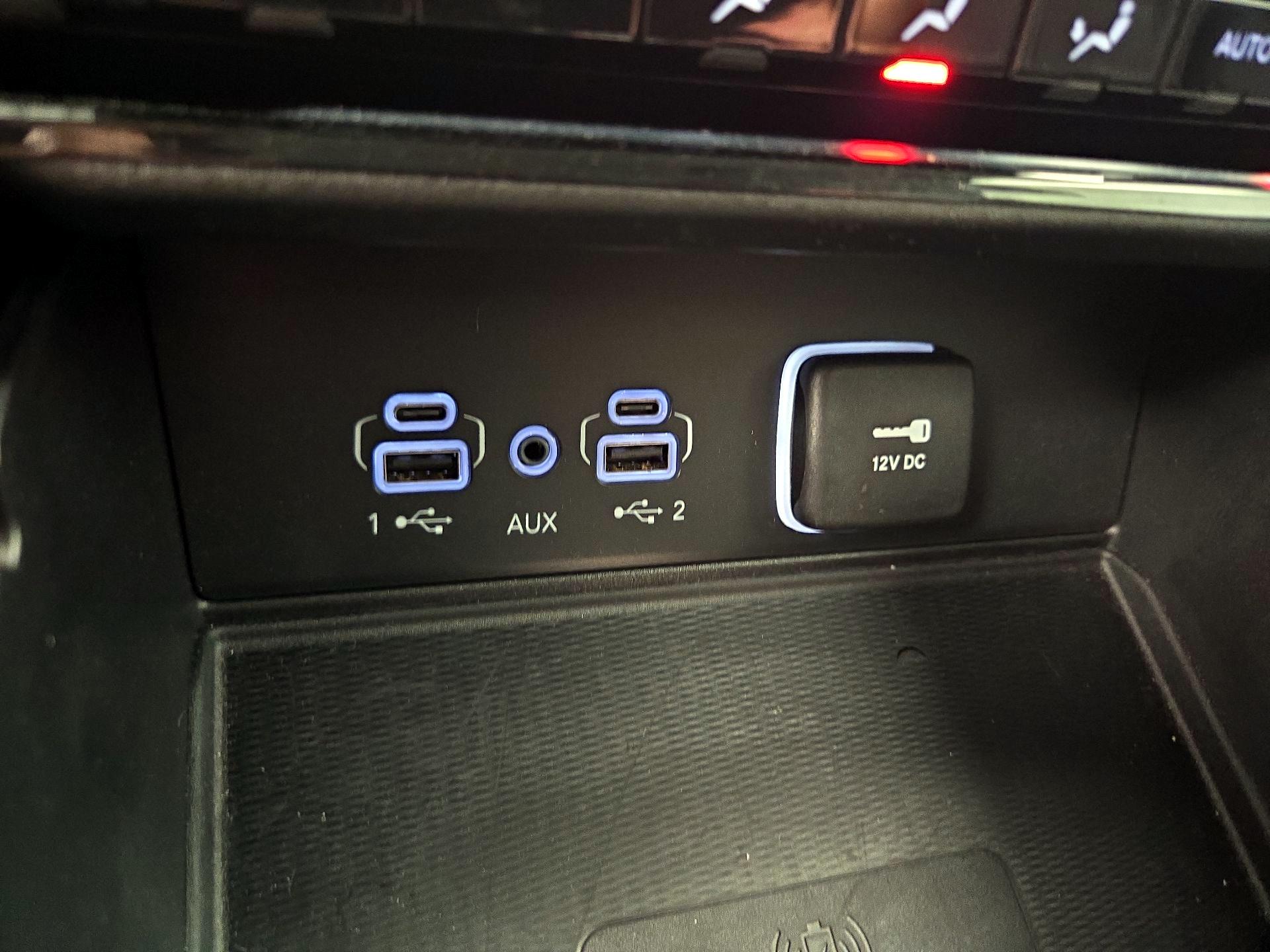 Thumbnail: 2023 Jeep Grand Cherokee - 19