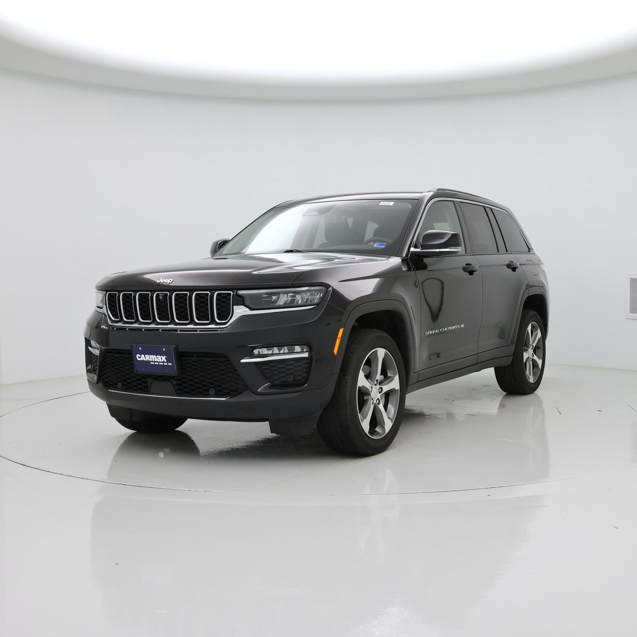 Thumbnail: 2023 Jeep Grand Cherokee - 4