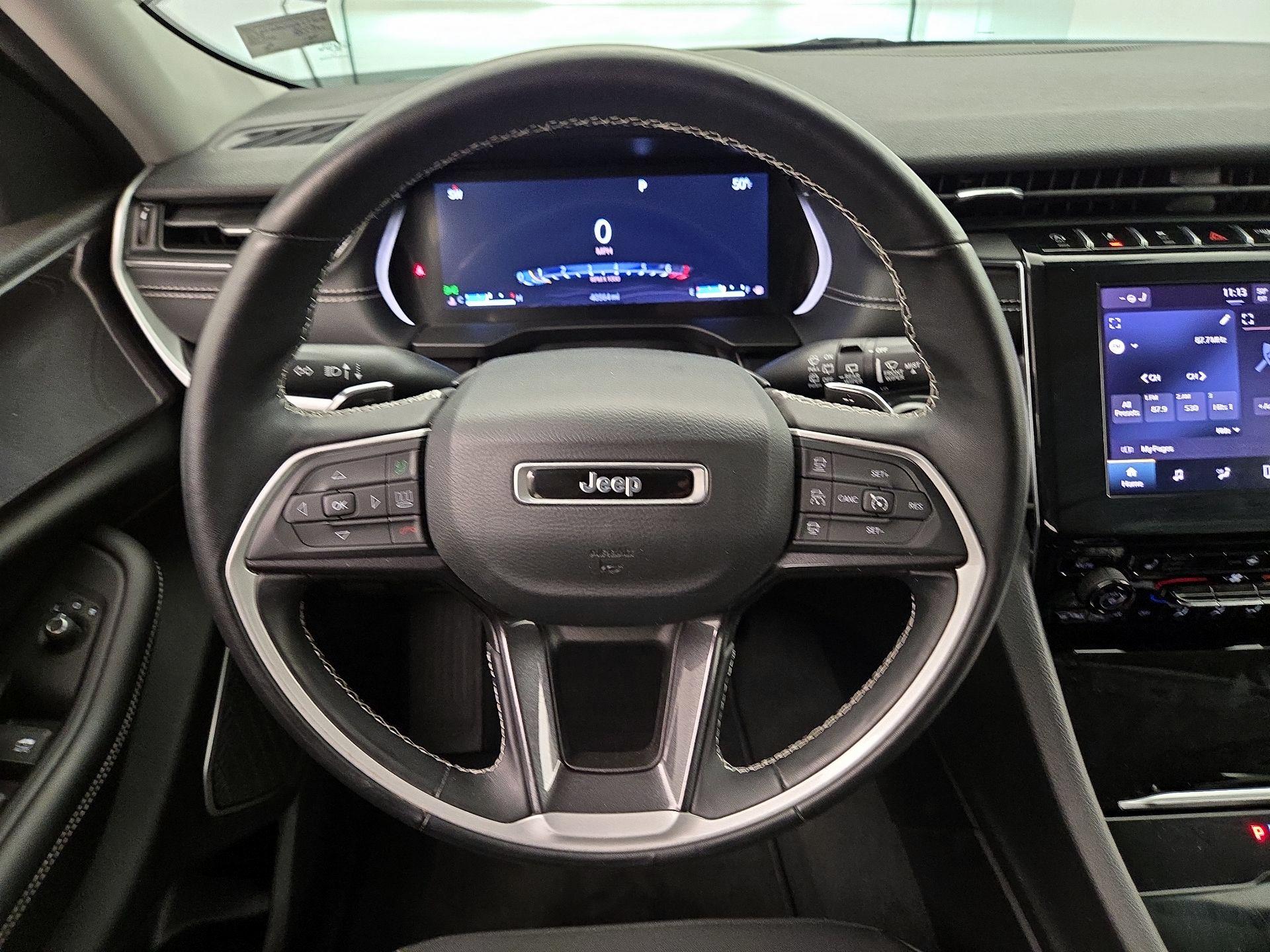 Thumbnail: 2022 Jeep Grand Cherokee - 10