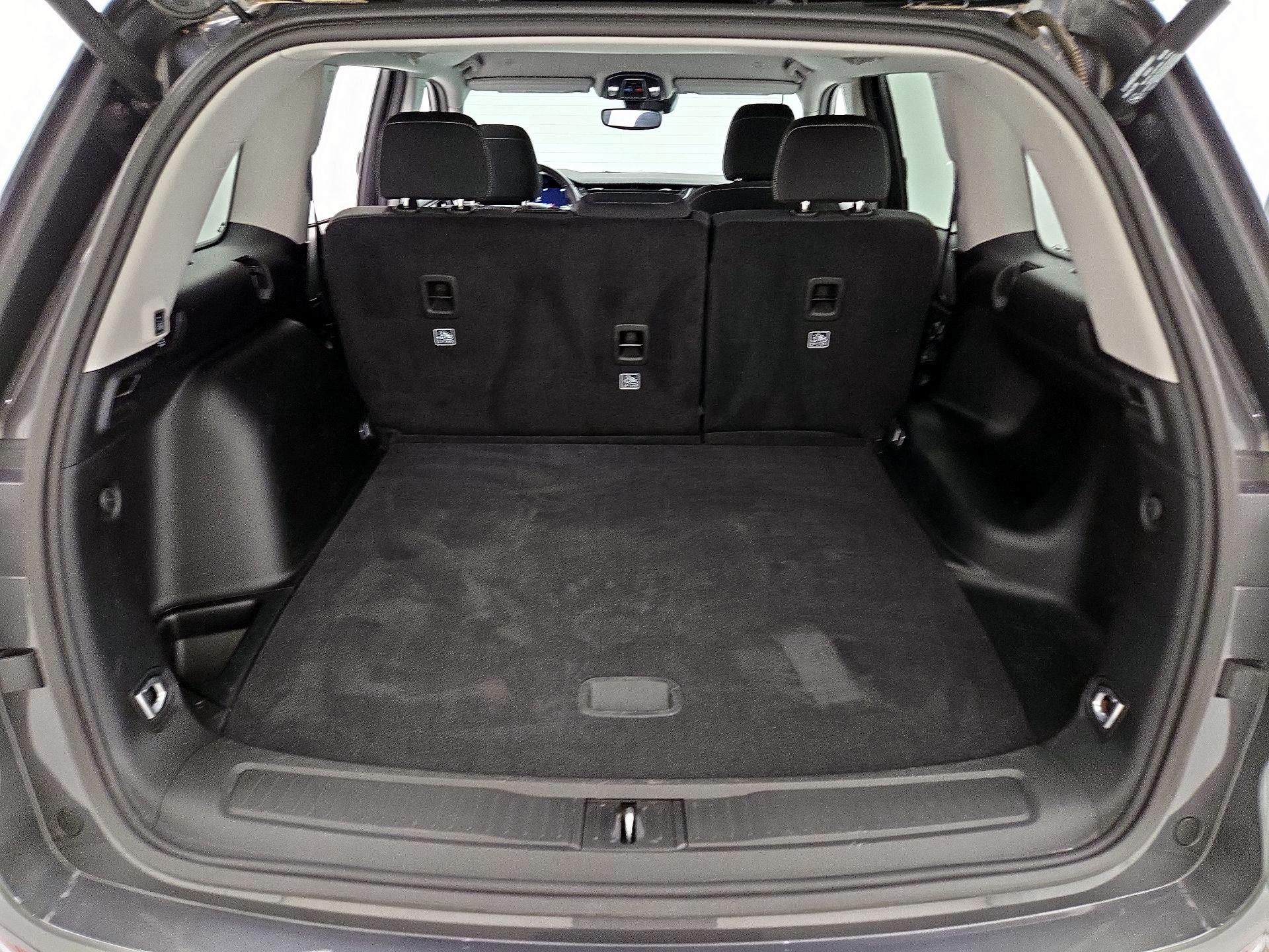 Thumbnail: 2022 Jeep Grand Cherokee - 20