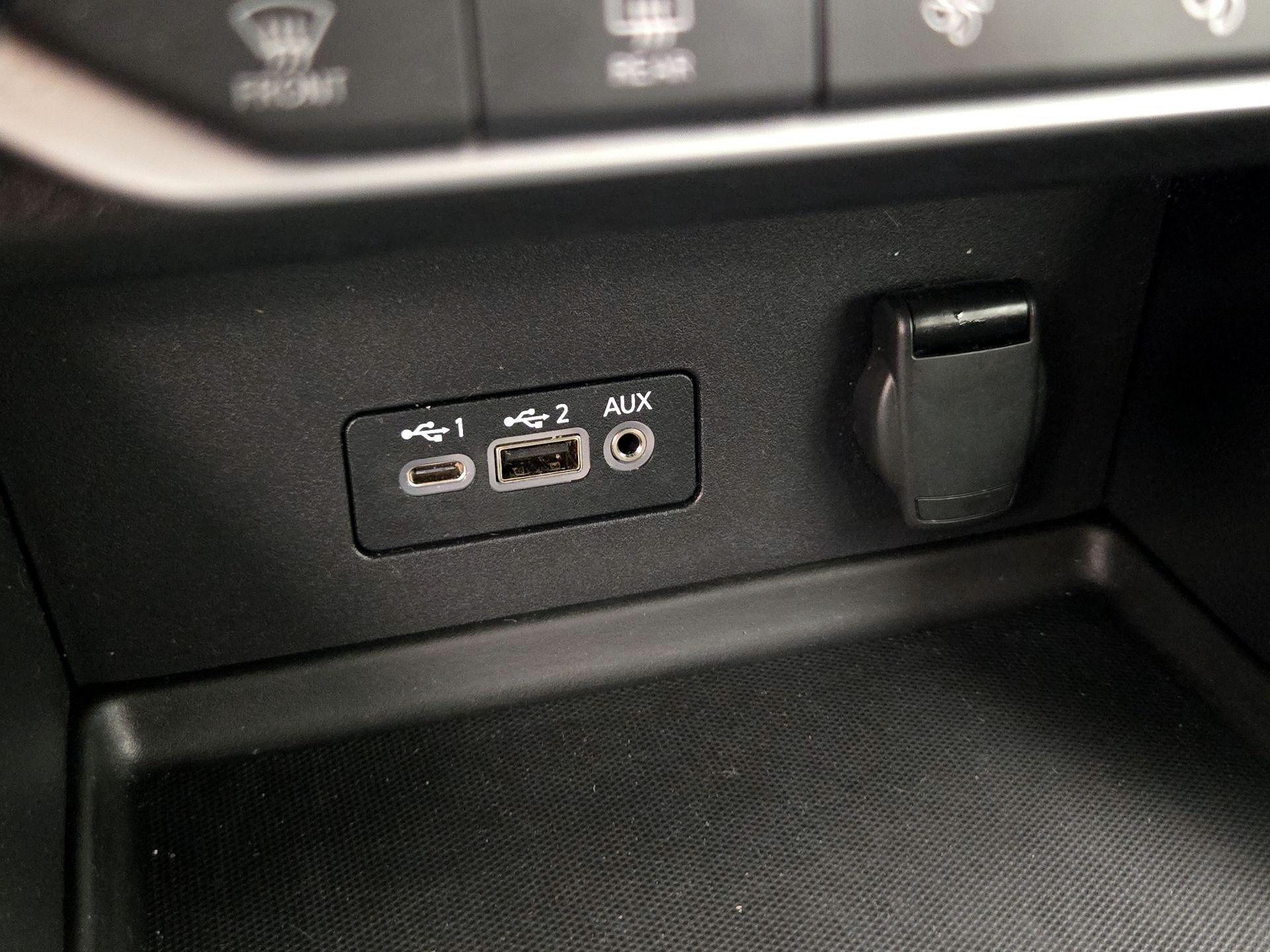 Thumbnail: 2023 Nissan Sentra - 18