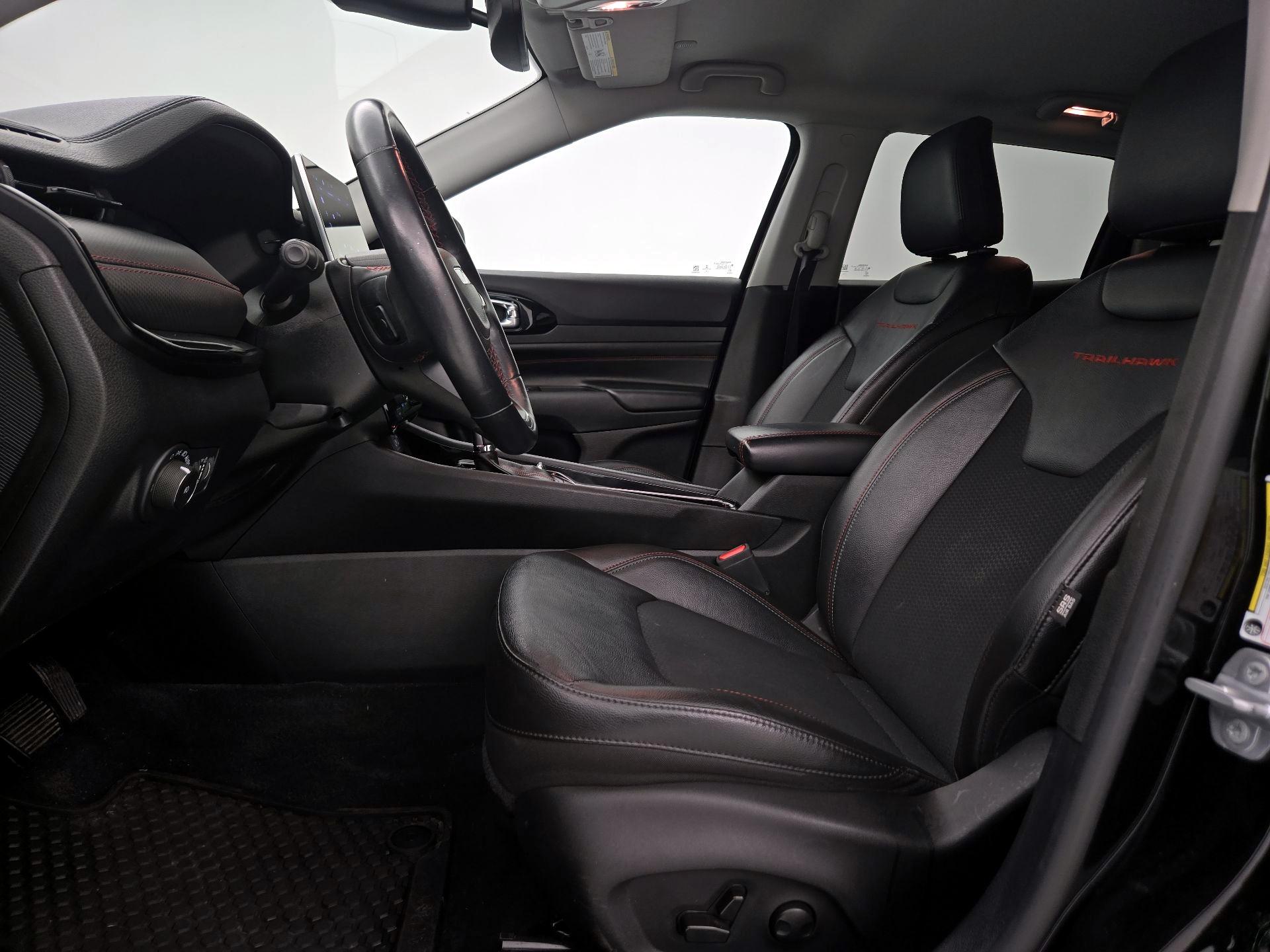 Thumbnail: 2022 Jeep Compass - 11