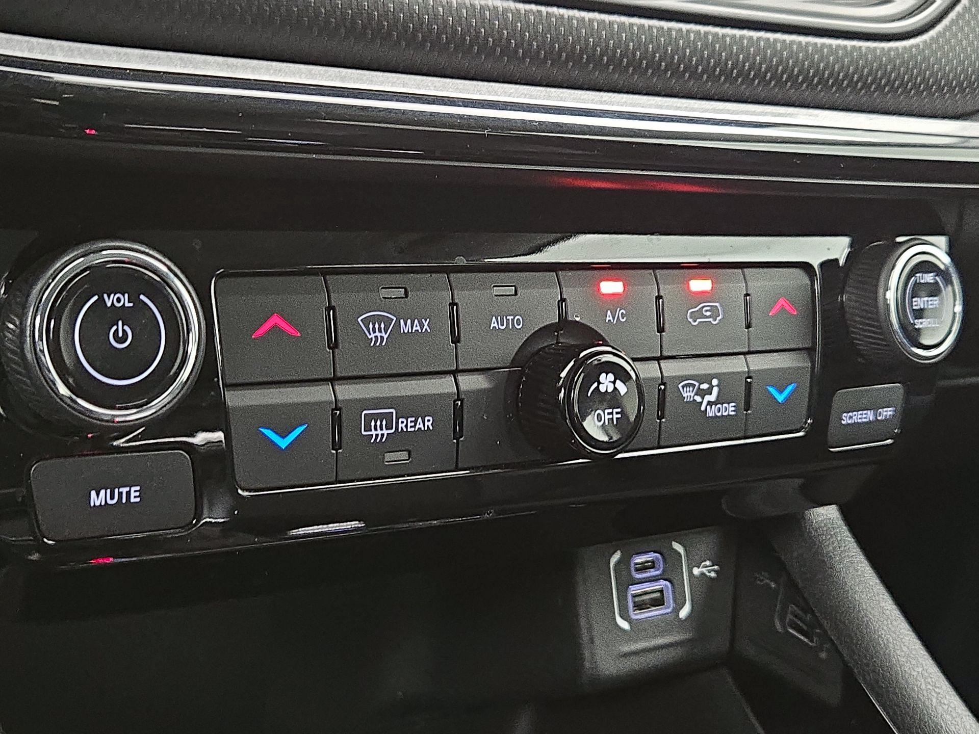 Thumbnail: 2022 Jeep Compass - 16
