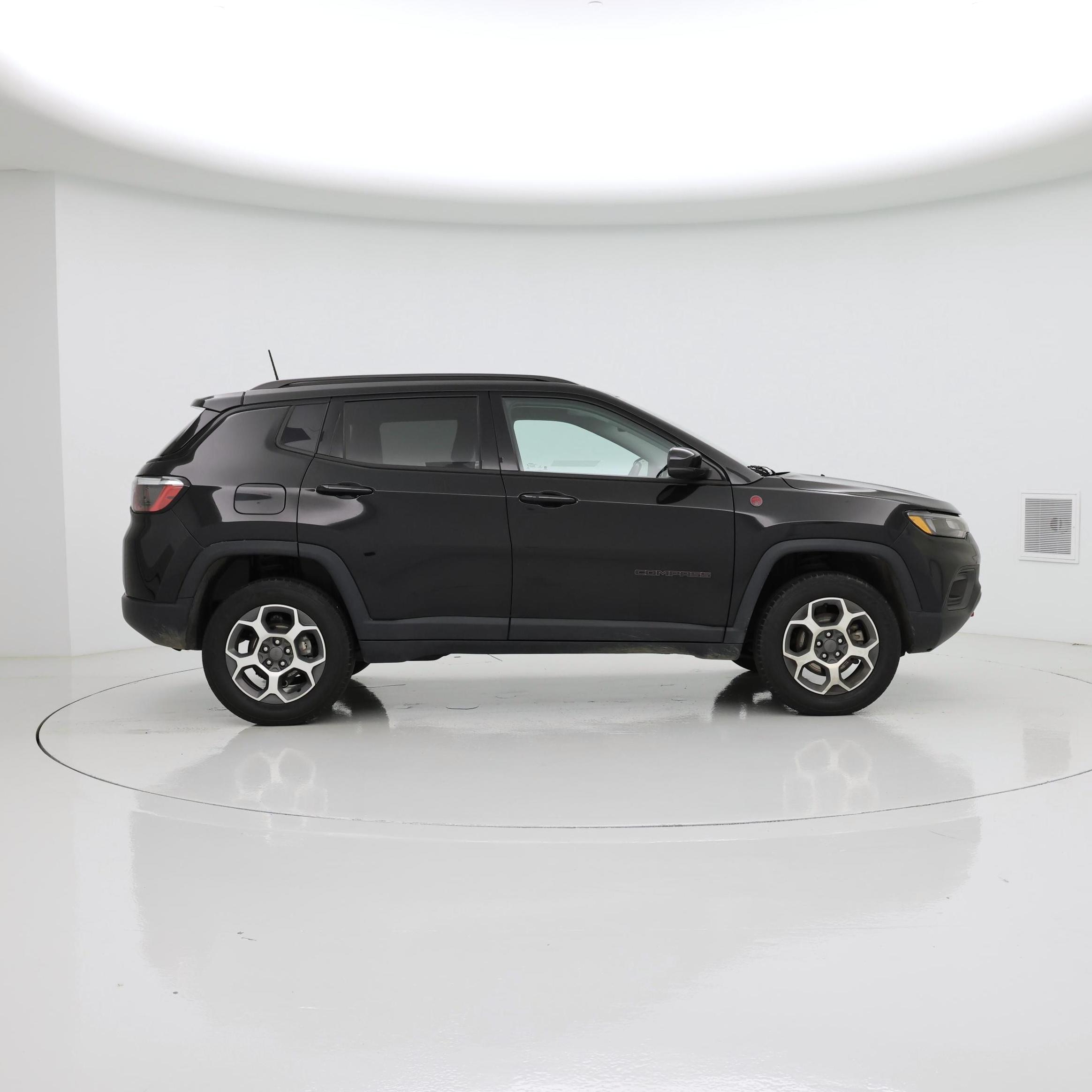 Thumbnail: 2022 Jeep Compass - 7
