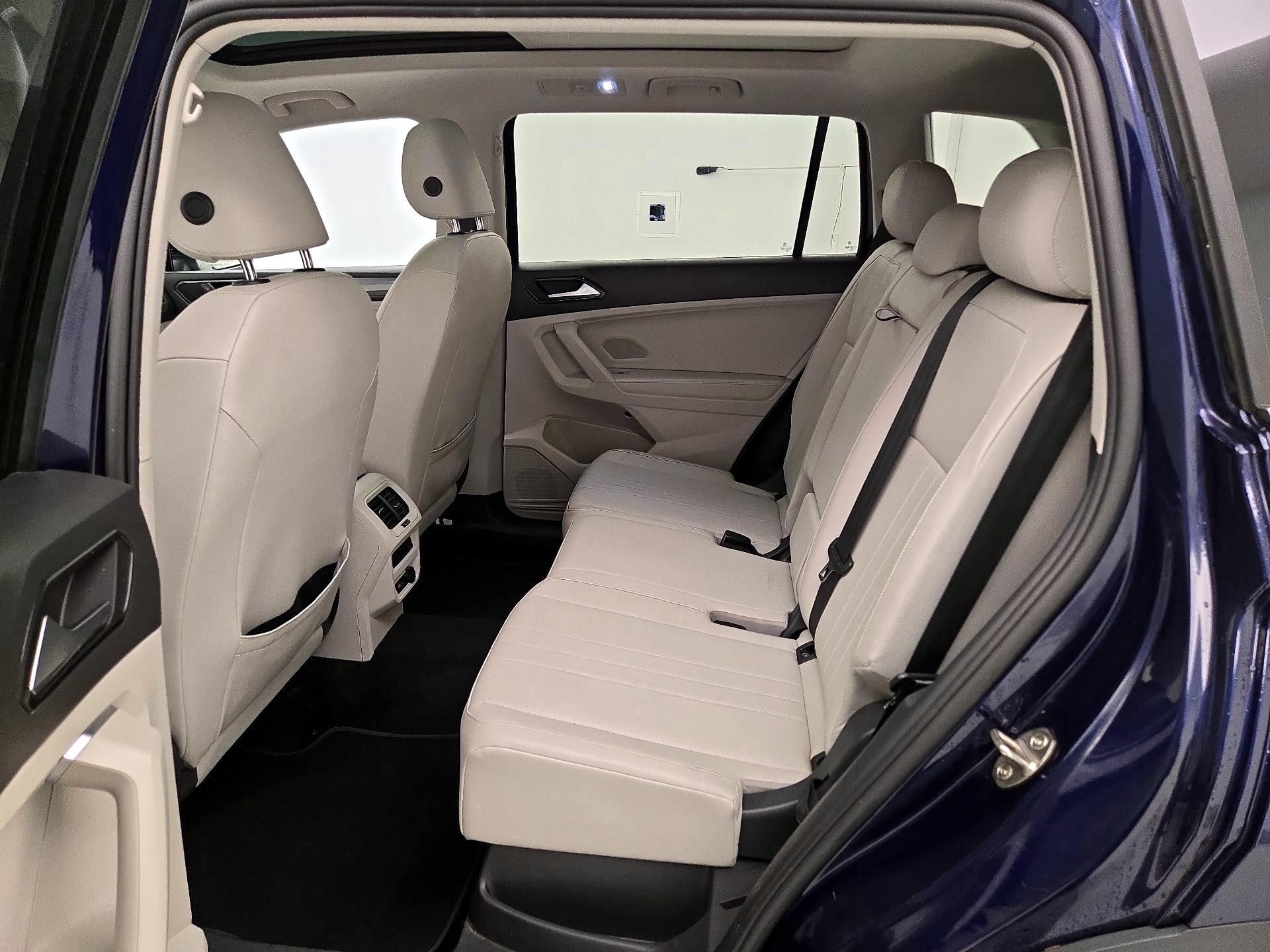 Thumbnail: 2023 Volkswagen Tiguan - 20