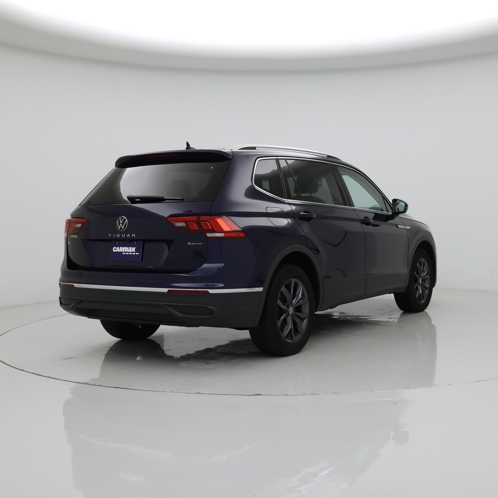 Thumbnail: 2023 Volkswagen Tiguan - 8