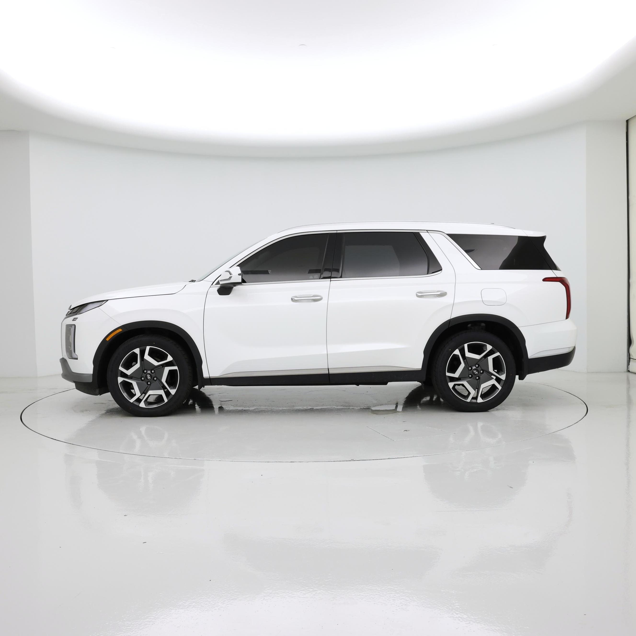 Thumbnail: 2023 Hyundai Palisade - 3