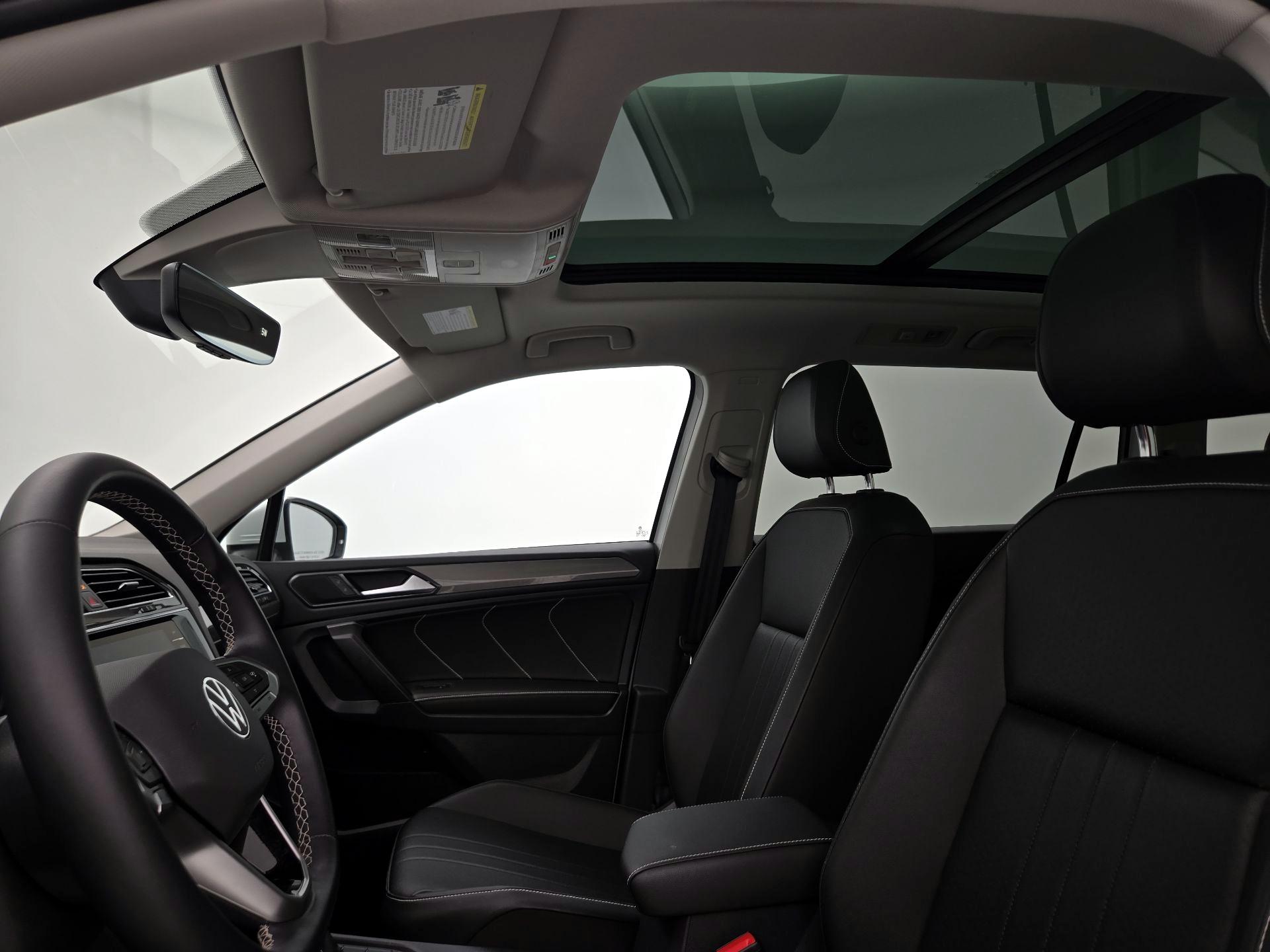 Thumbnail: 2022 Volkswagen Tiguan - 19