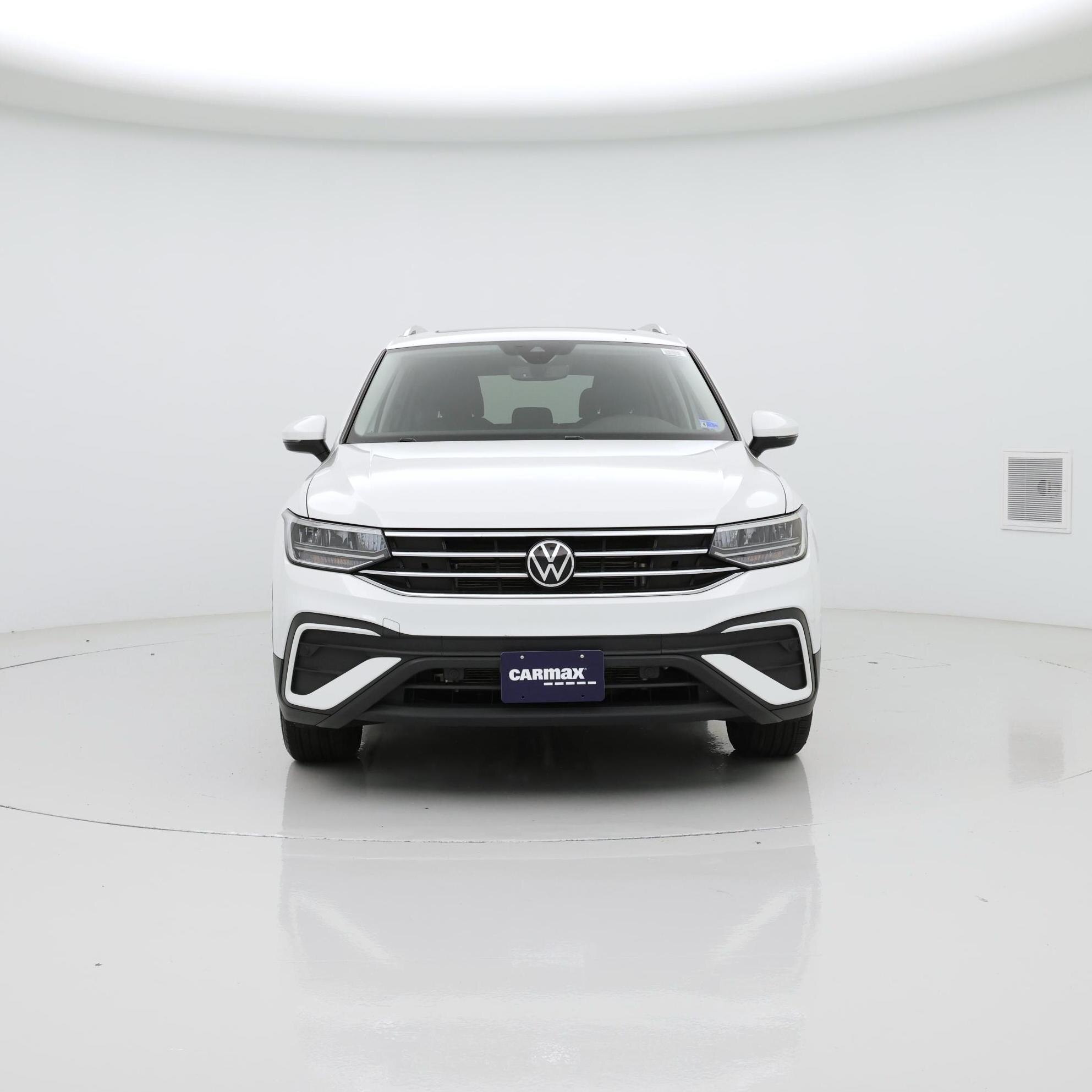 Thumbnail: 2022 Volkswagen Tiguan - 5