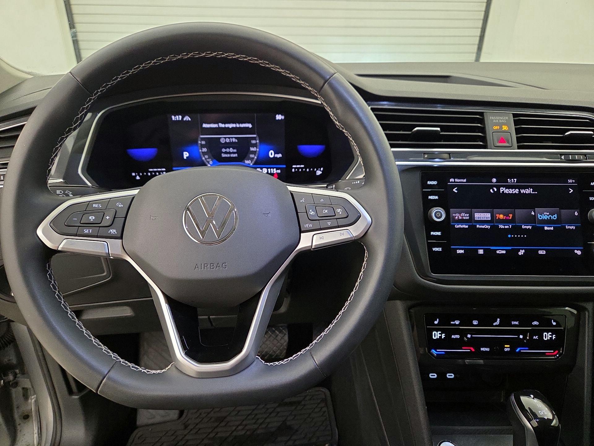 Thumbnail: 2023 Volkswagen Tiguan - 9