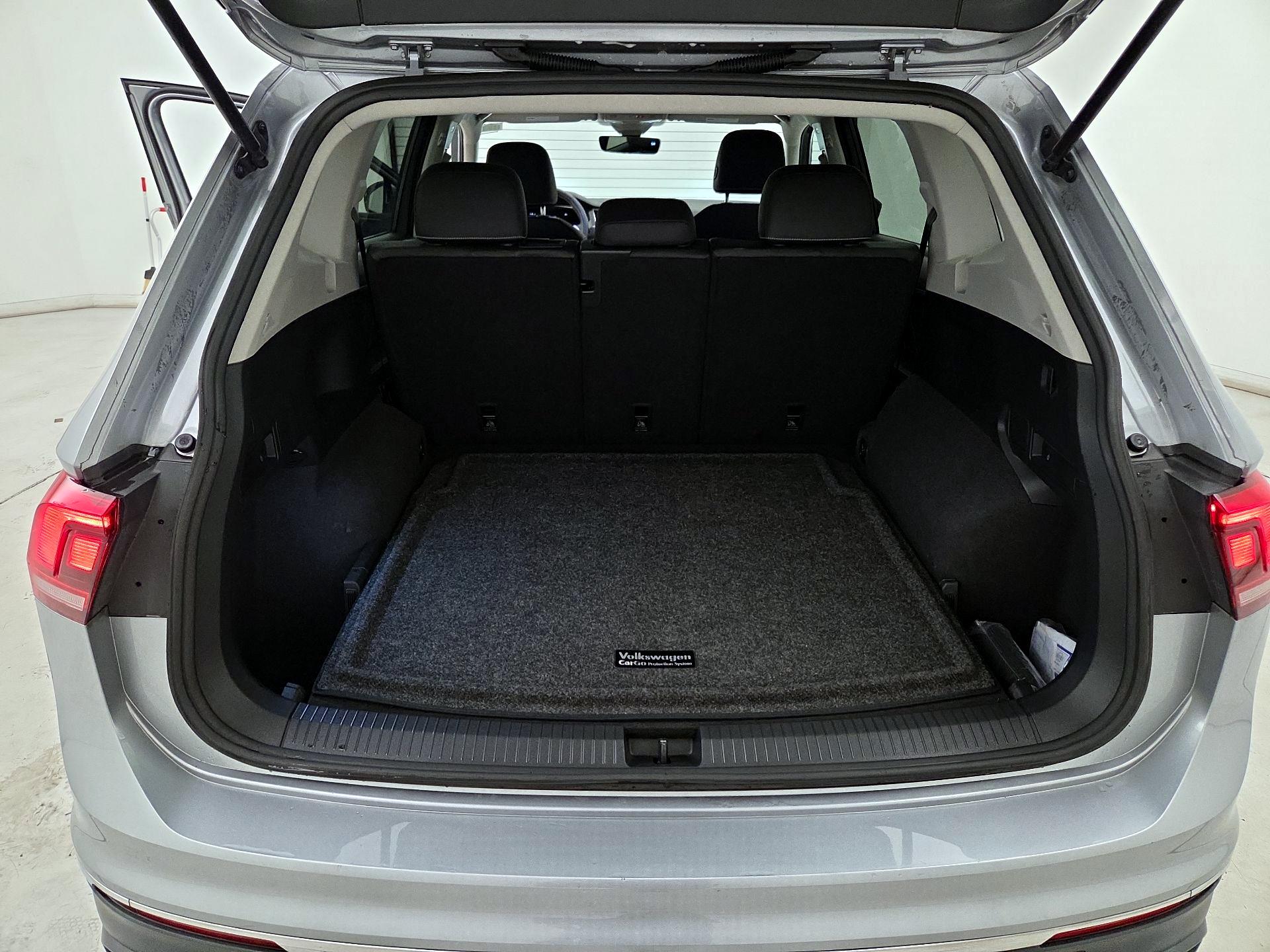 Thumbnail: 2023 Volkswagen Tiguan - 19