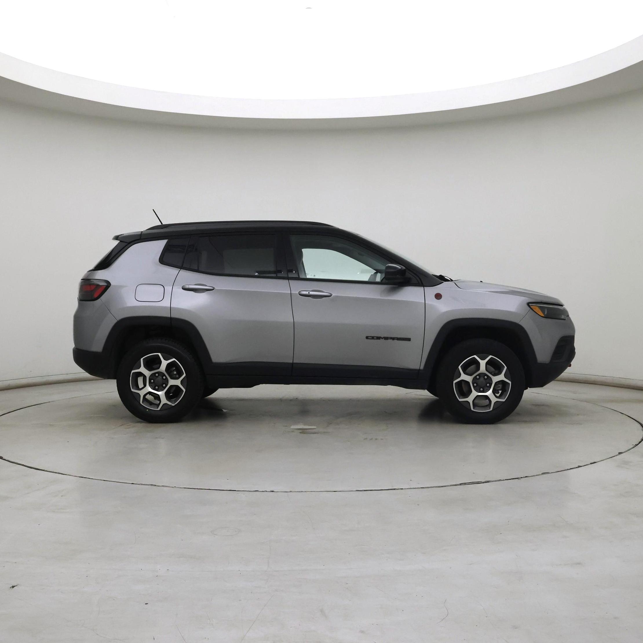 Thumbnail: 2022 Jeep Compass - 7