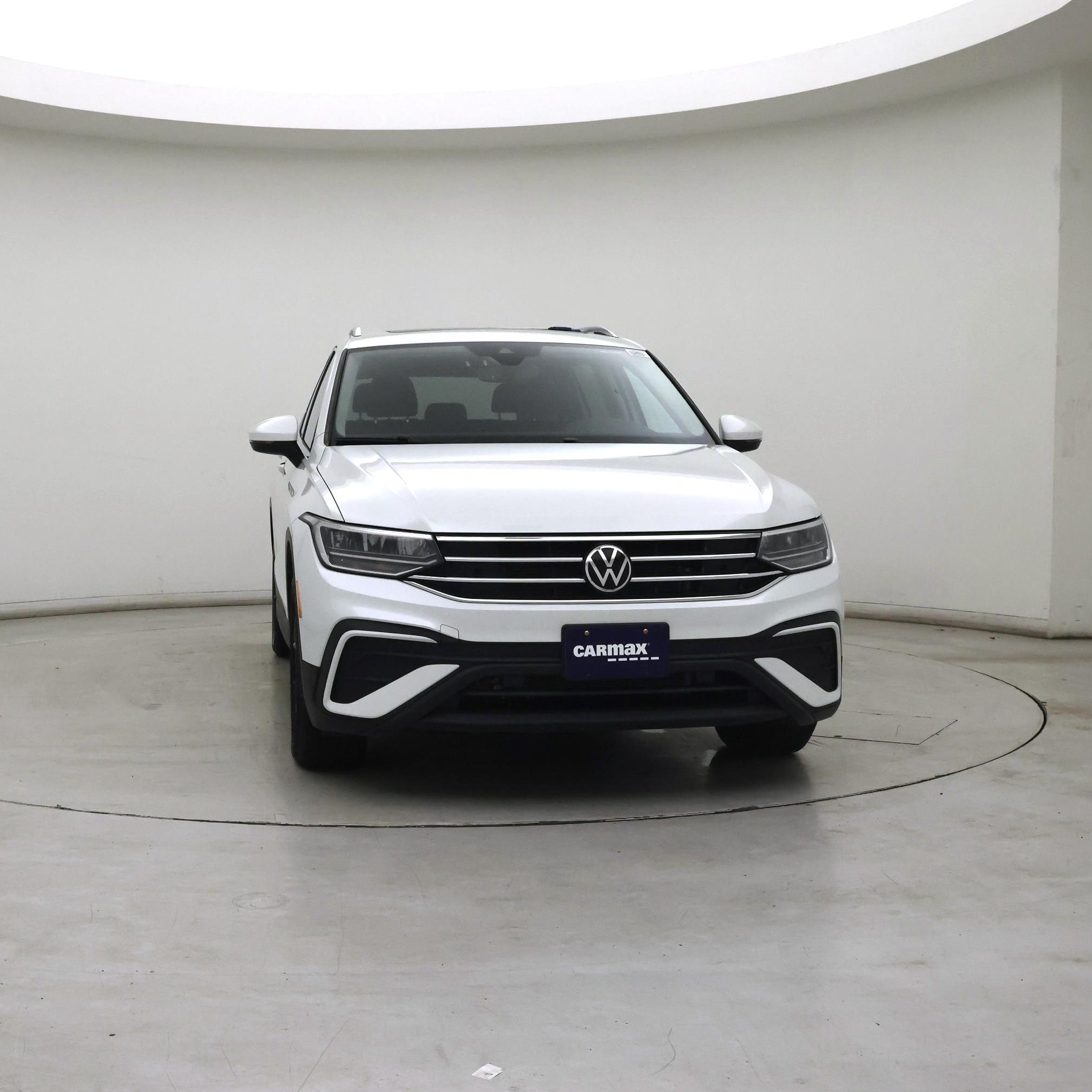 Thumbnail: 2023 Volkswagen Tiguan - 5