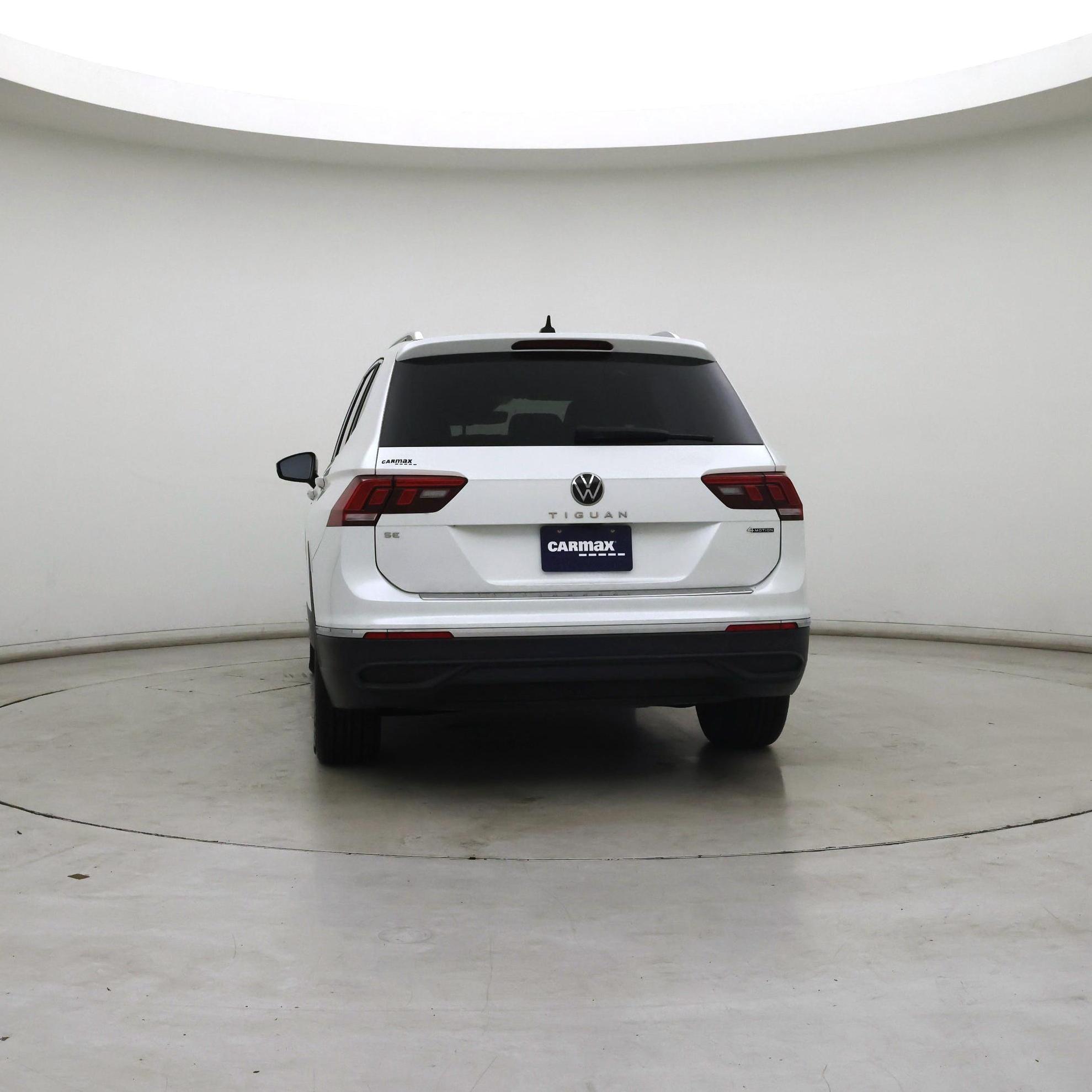Thumbnail: 2023 Volkswagen Tiguan - 6
