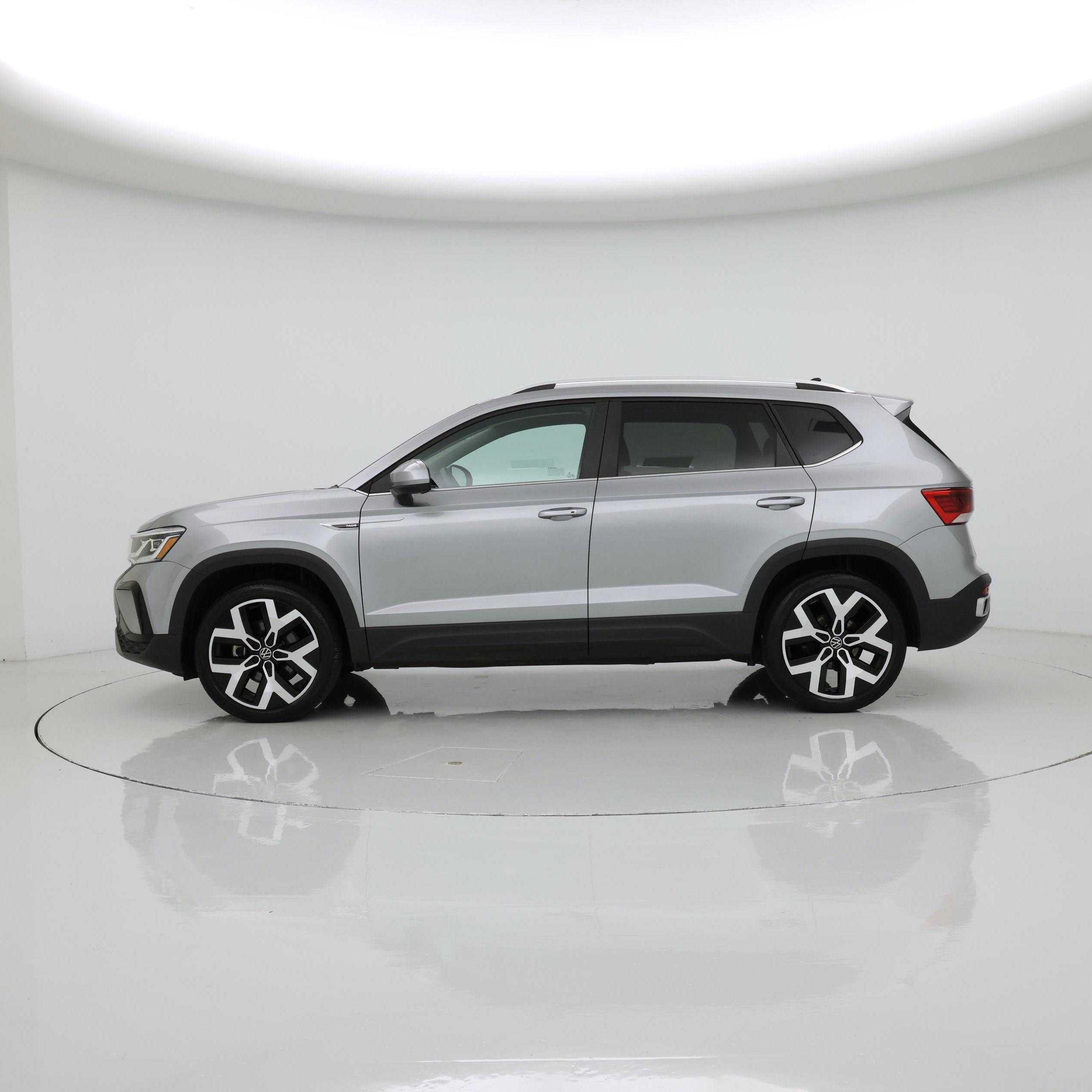 Thumbnail: 2022 Volkswagen Taos - 3