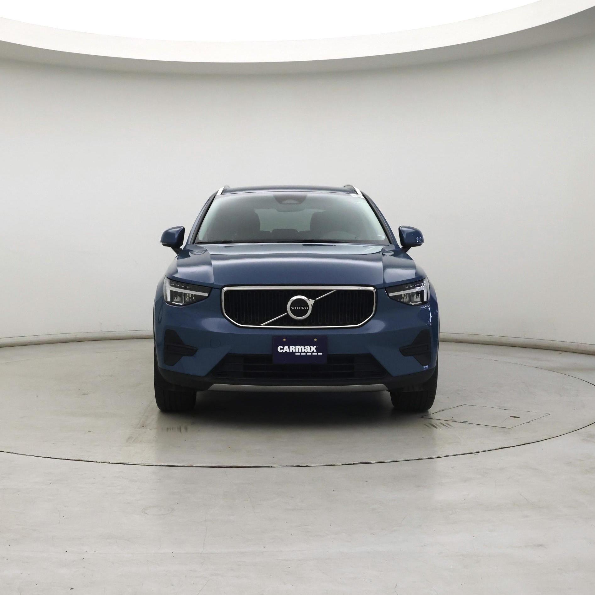 Thumbnail: 2023 Volvo XC40 - 5