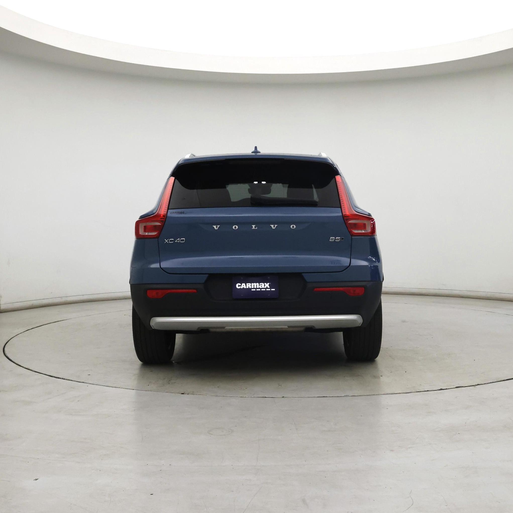 Thumbnail: 2023 Volvo XC40 - 6