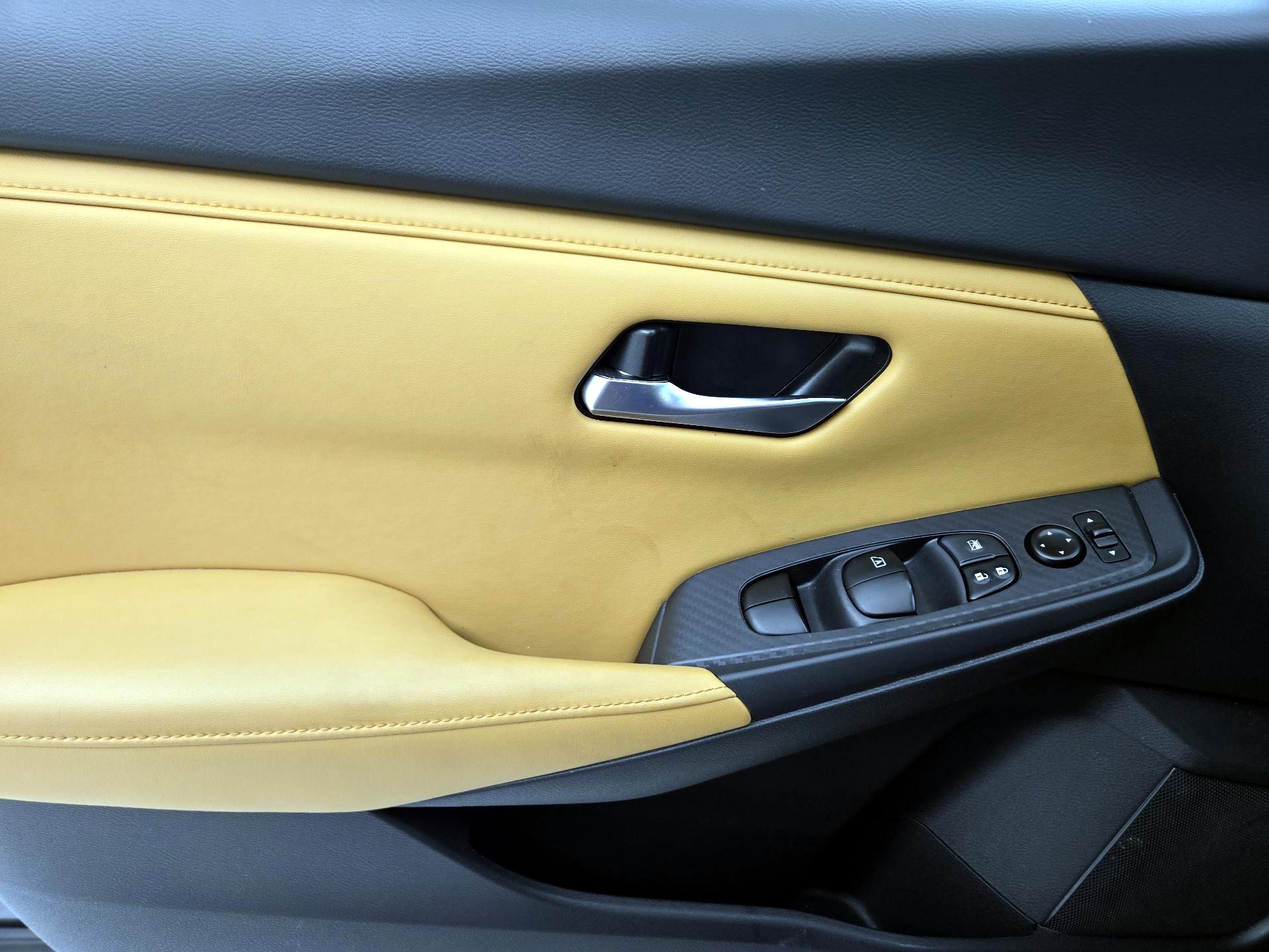 Thumbnail: 2023 Nissan Sentra - 12