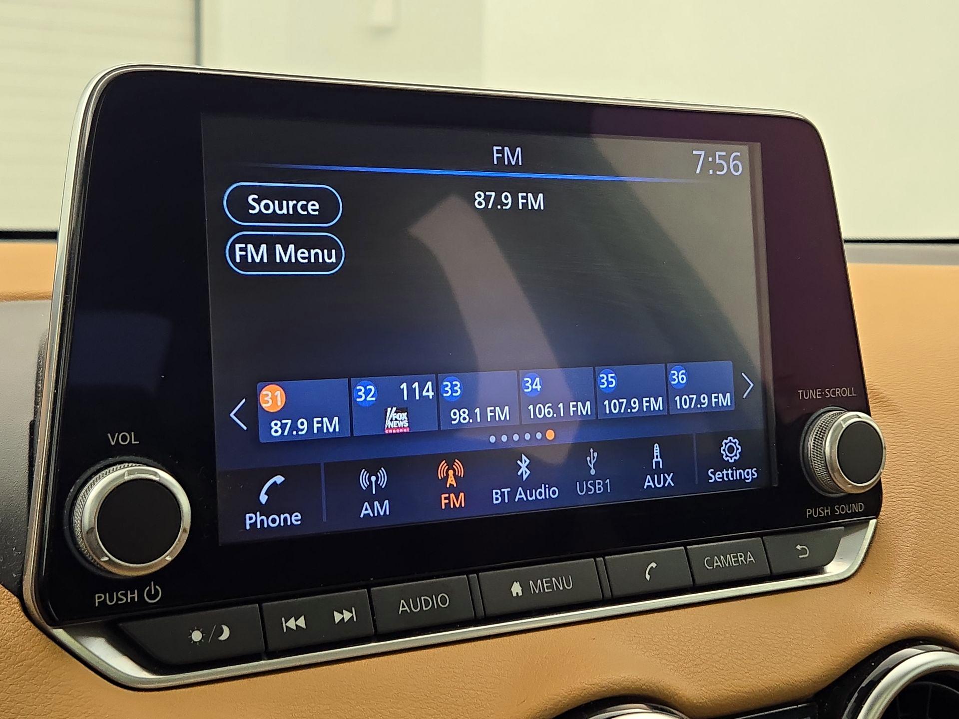 Thumbnail: 2023 Nissan Sentra - 15