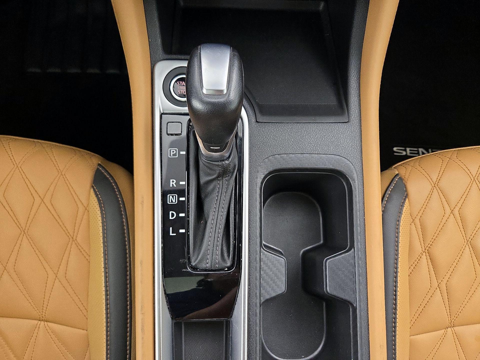 Thumbnail: 2023 Nissan Sentra - 17