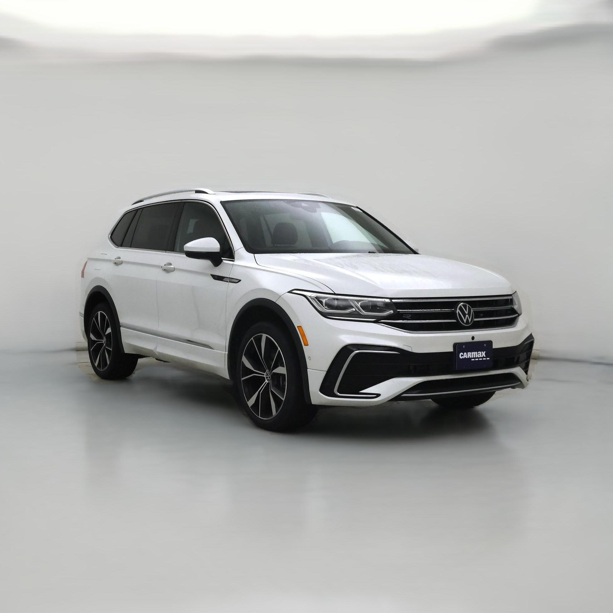 Thumbnail: 2023 Volkswagen Tiguan - 1