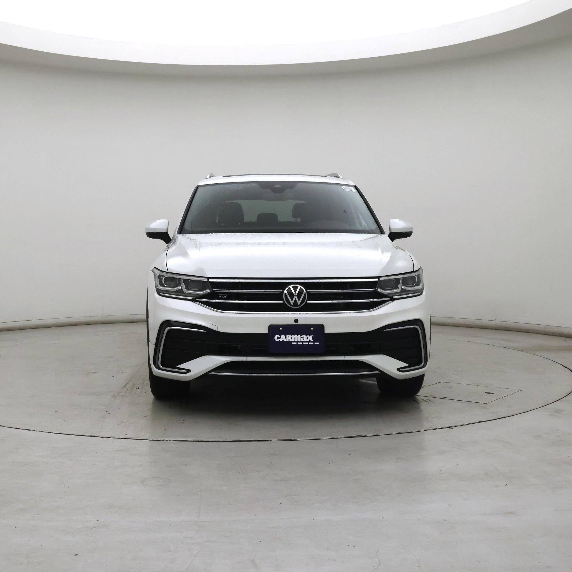 Thumbnail: 2023 Volkswagen Tiguan - 5