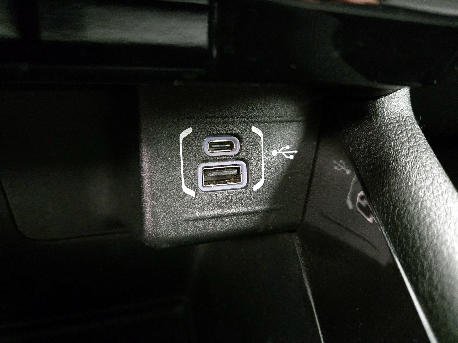 Thumbnail: 2022 Jeep Compass - 18
