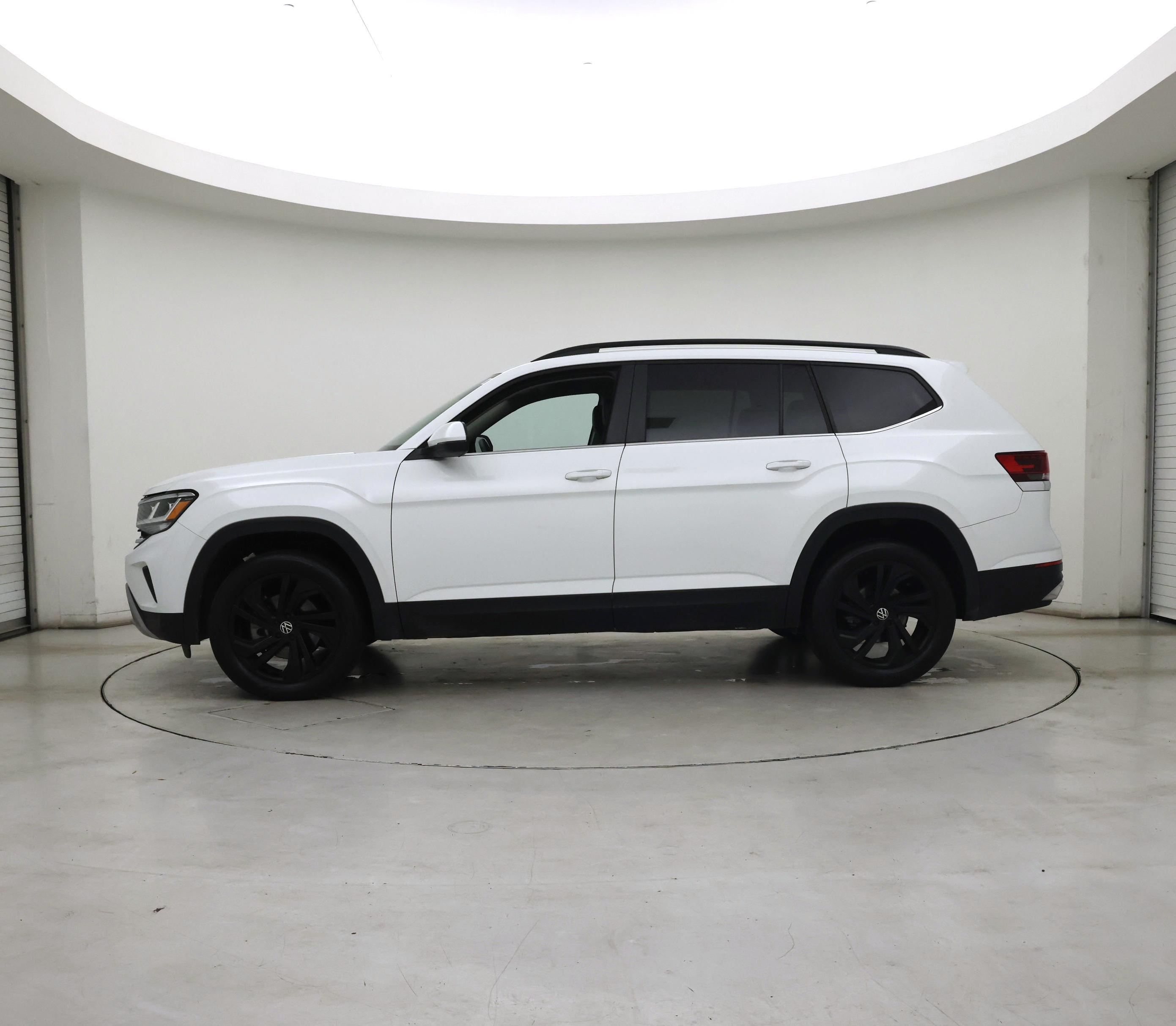 Thumbnail: 2023 Volkswagen Atlas - 3