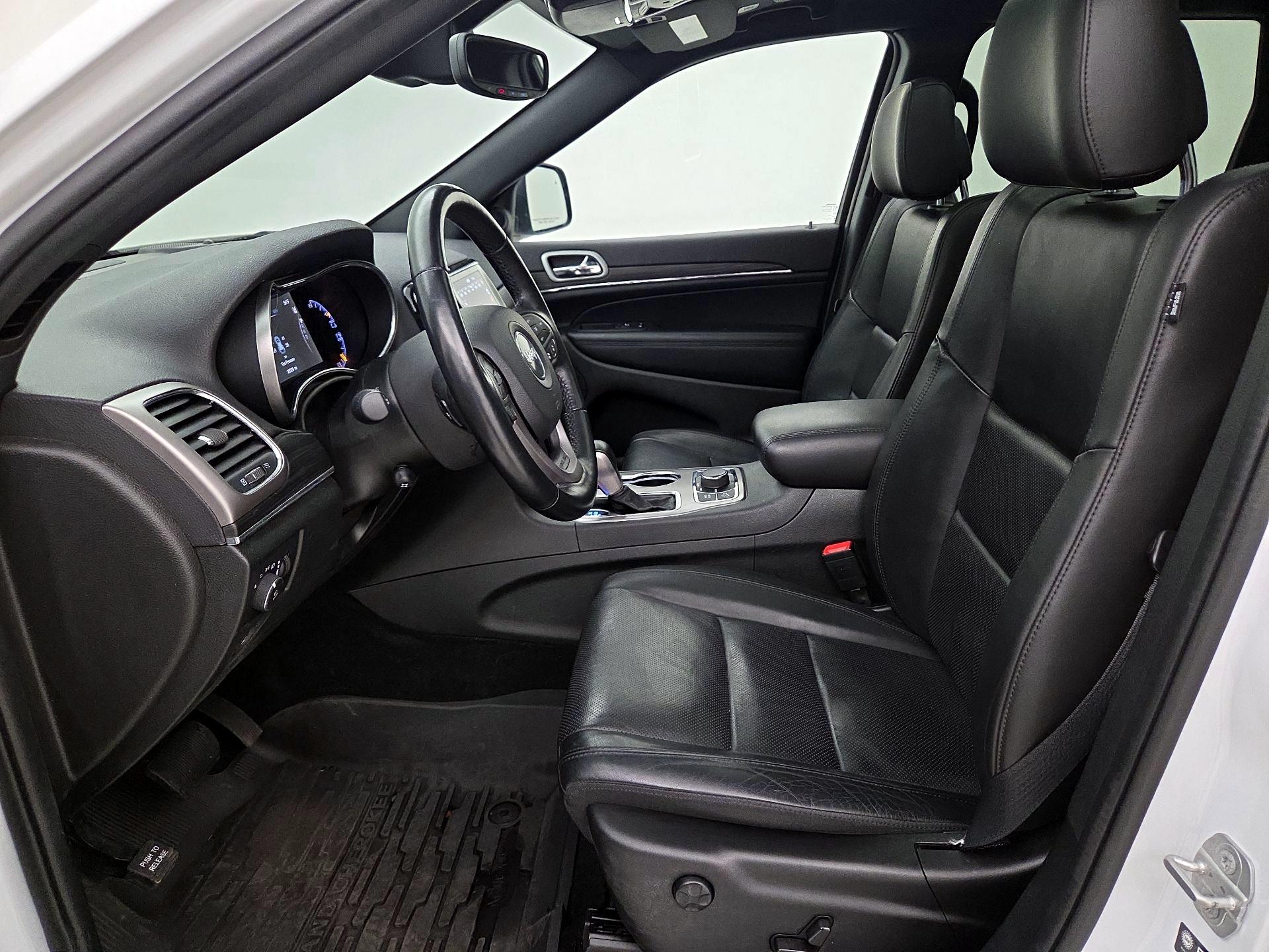 Thumbnail: 2021 Jeep Grand Cherokee - 11