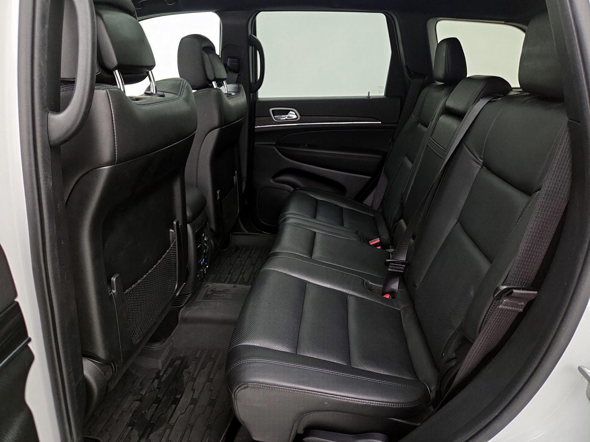 Thumbnail: 2021 Jeep Grand Cherokee - 19