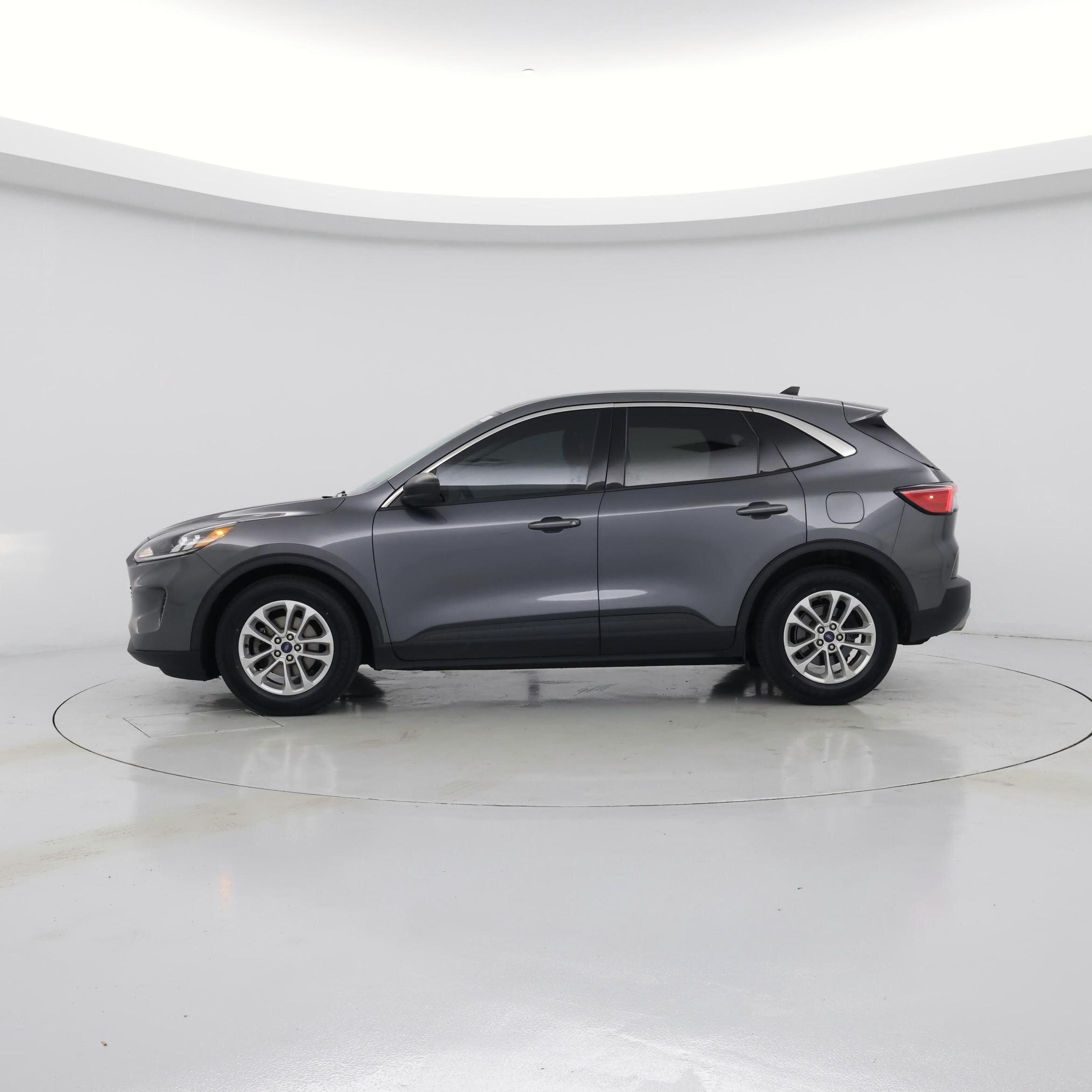 Thumbnail: 2022 Ford Escape - 3